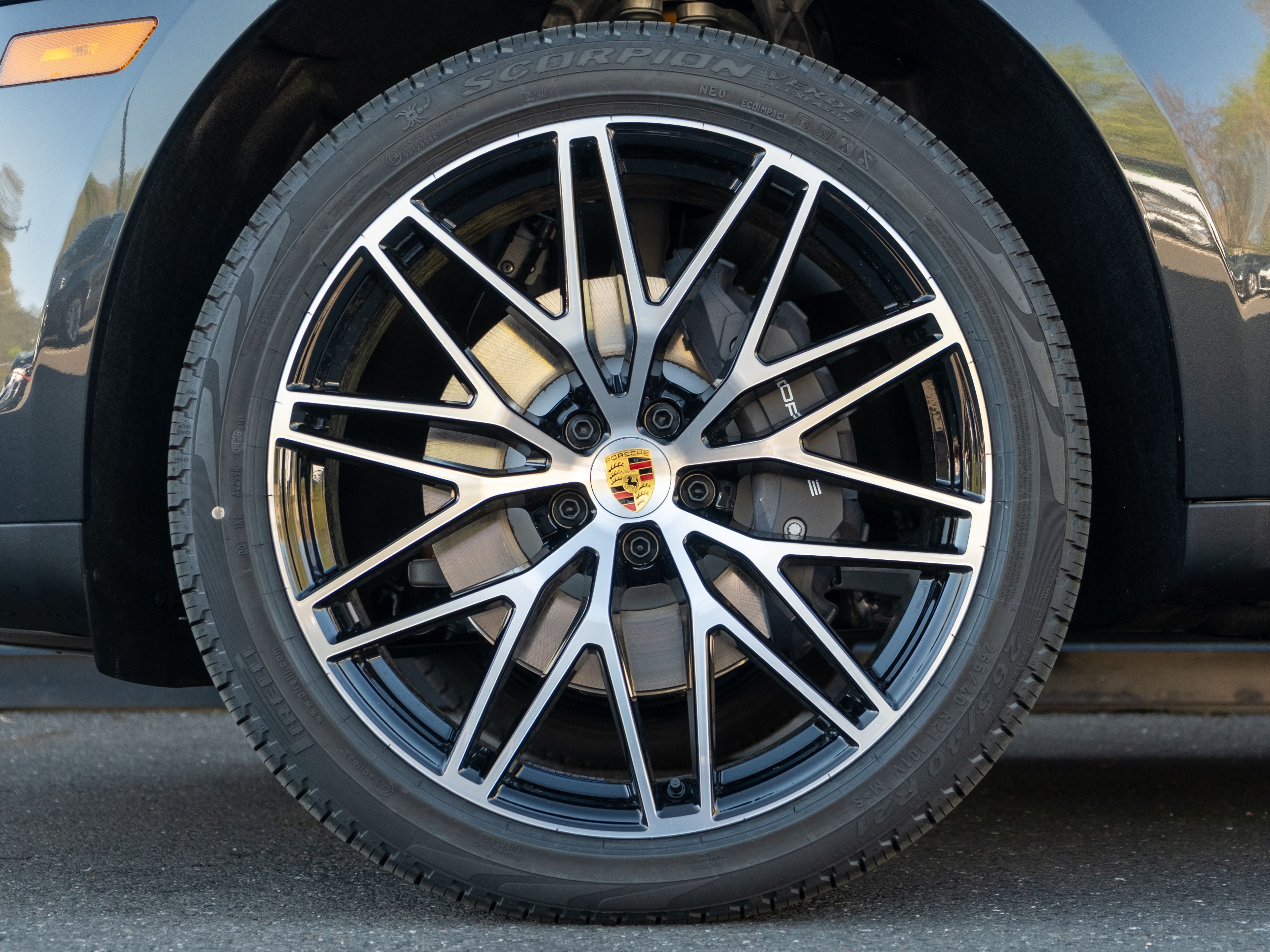 2026 Porsche Macan Base