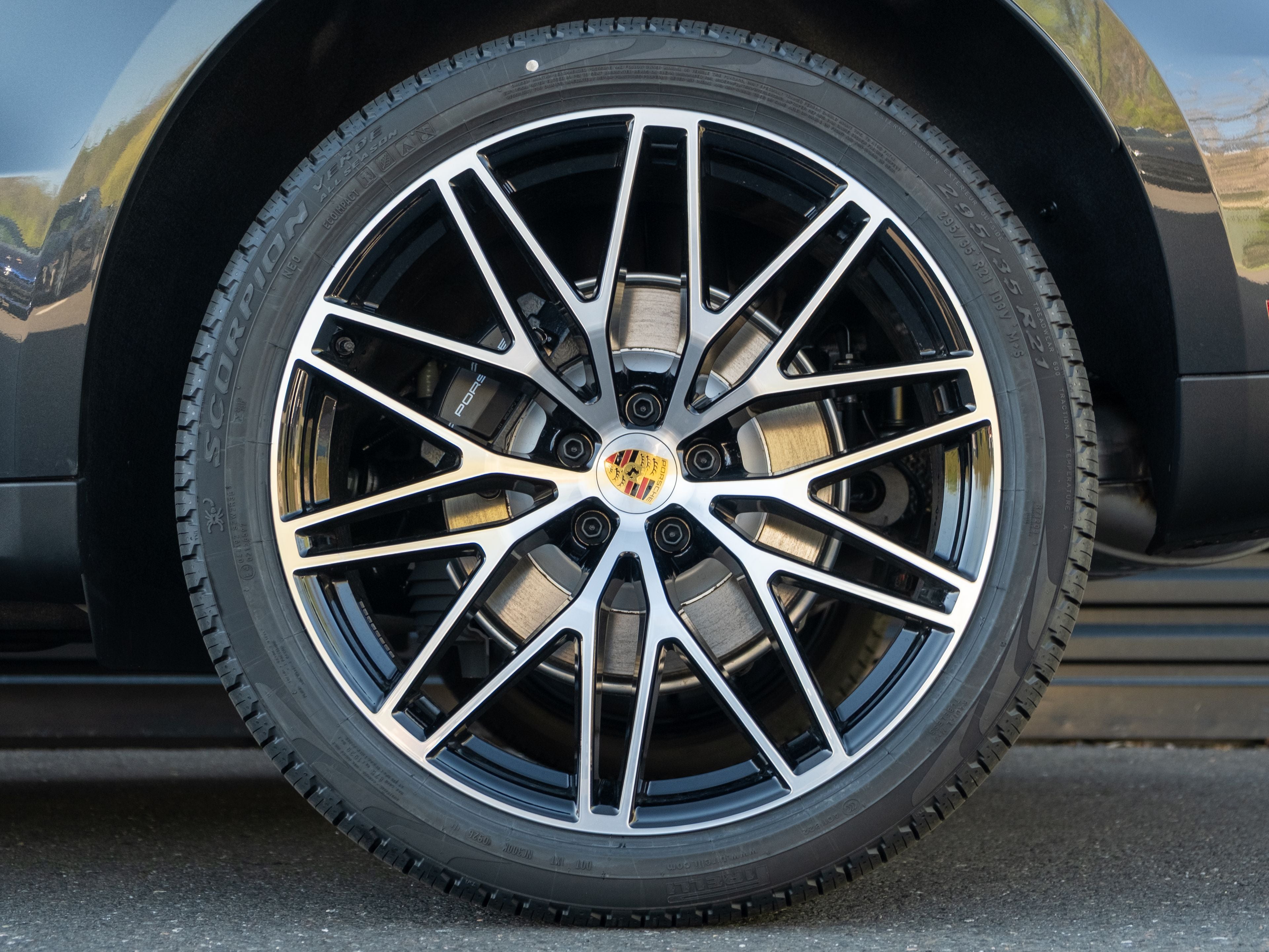 2026 Porsche Macan Base