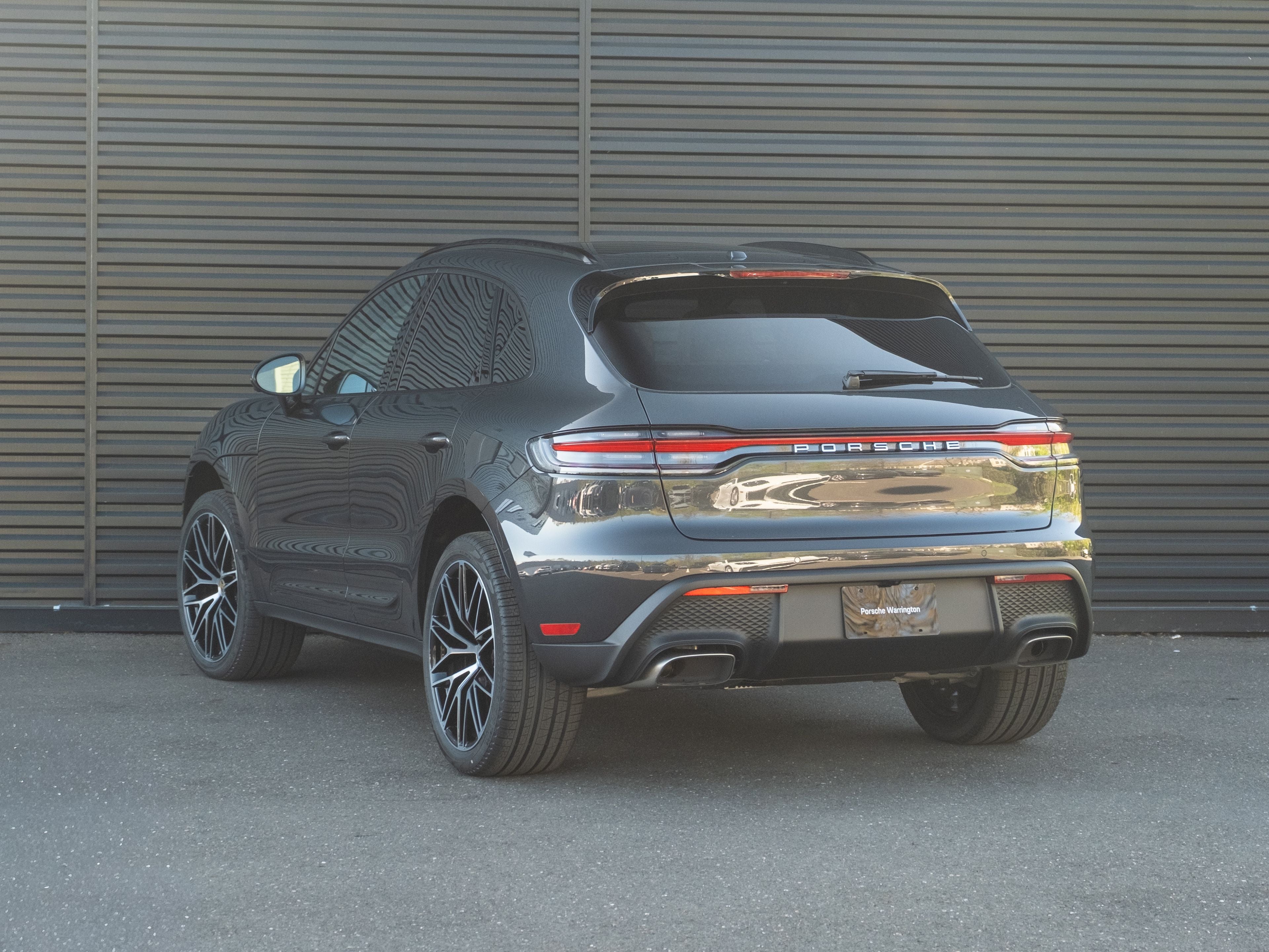 2026 Porsche Macan Base