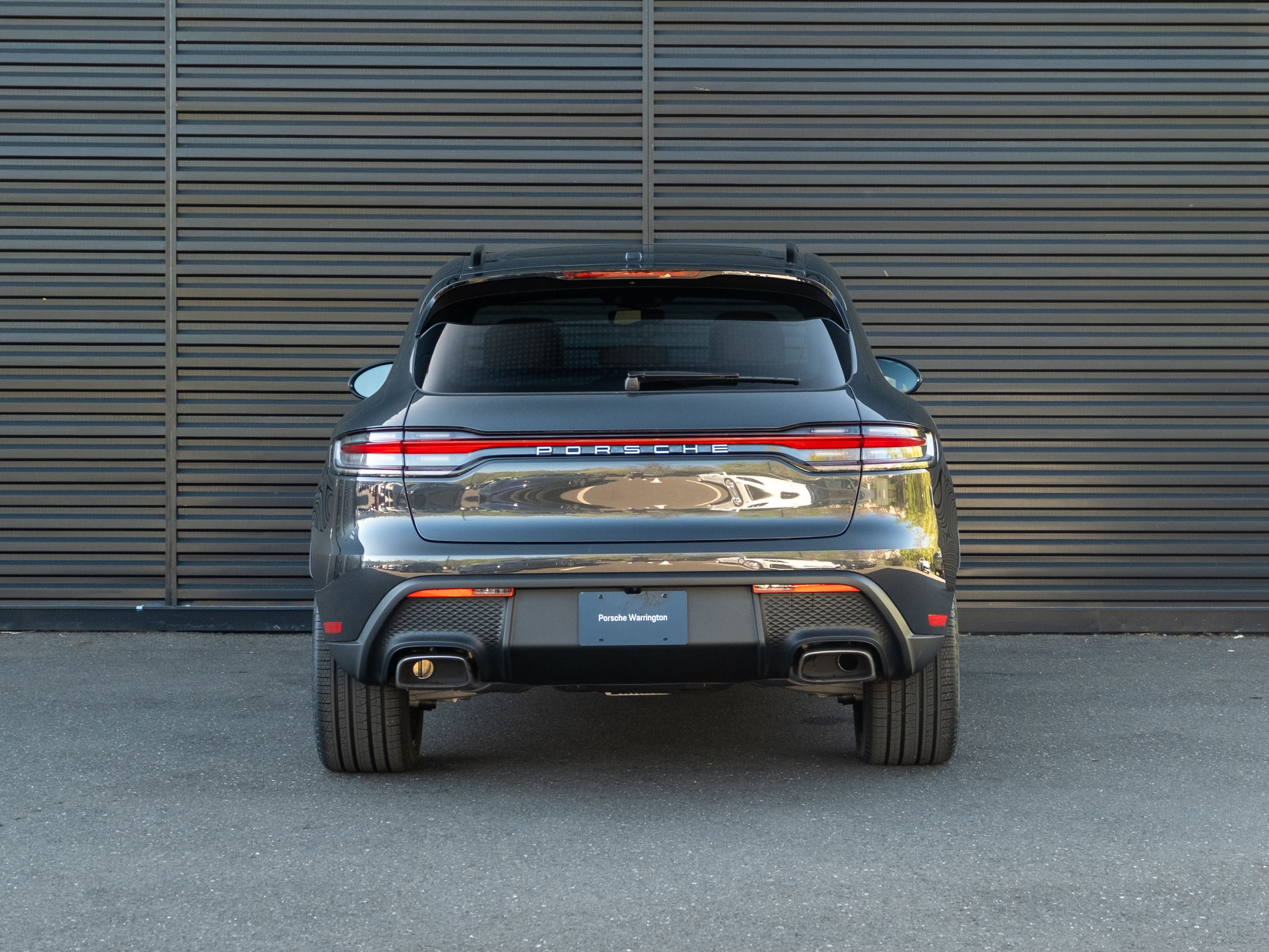 2026 Porsche Macan Base