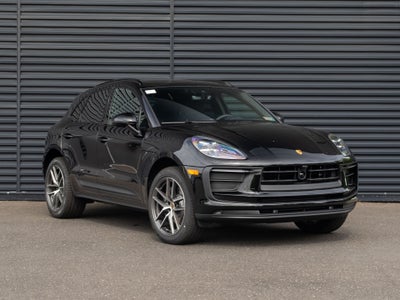 2026 Porsche Macan Base