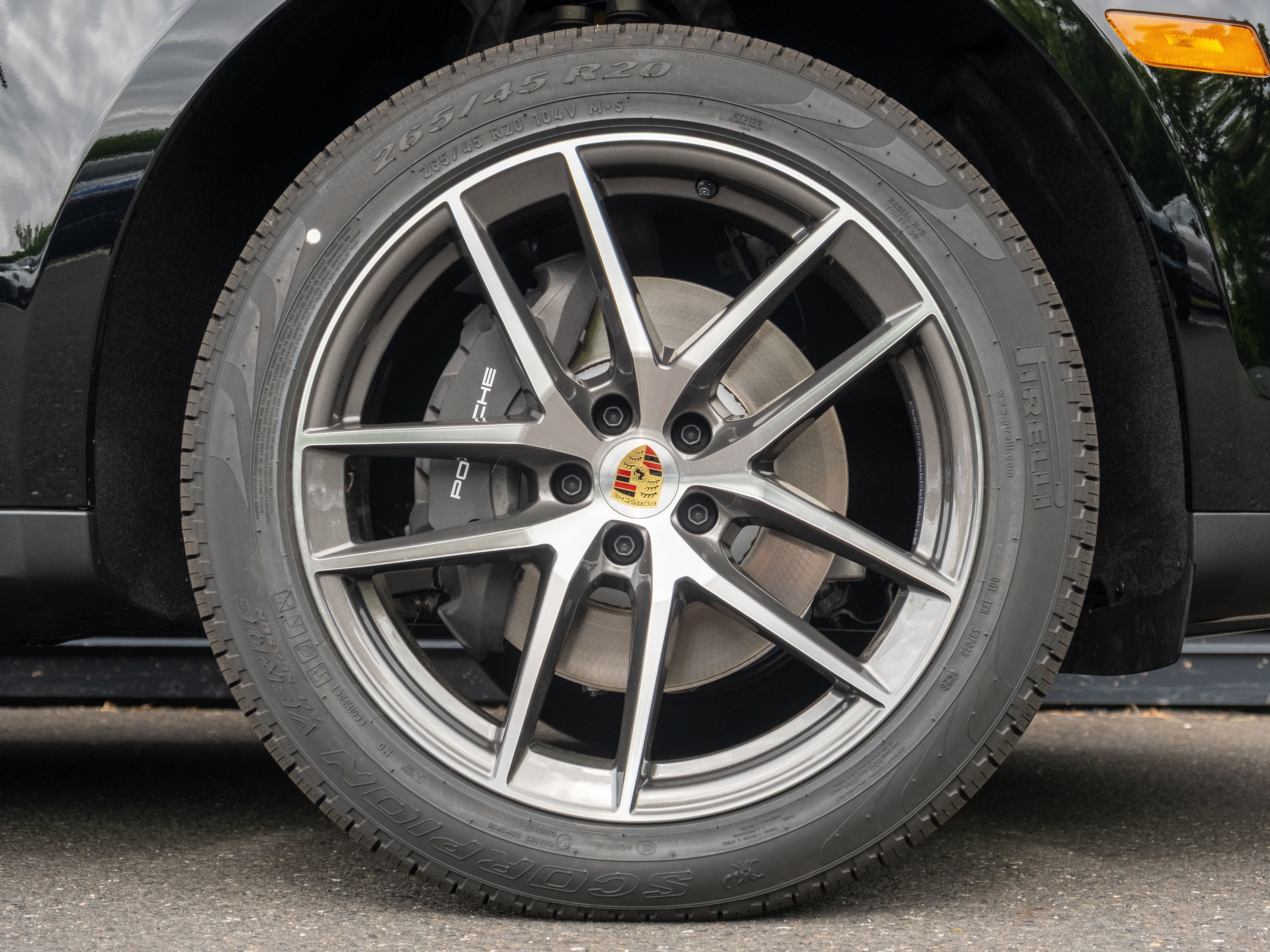 2026 Porsche Macan Base