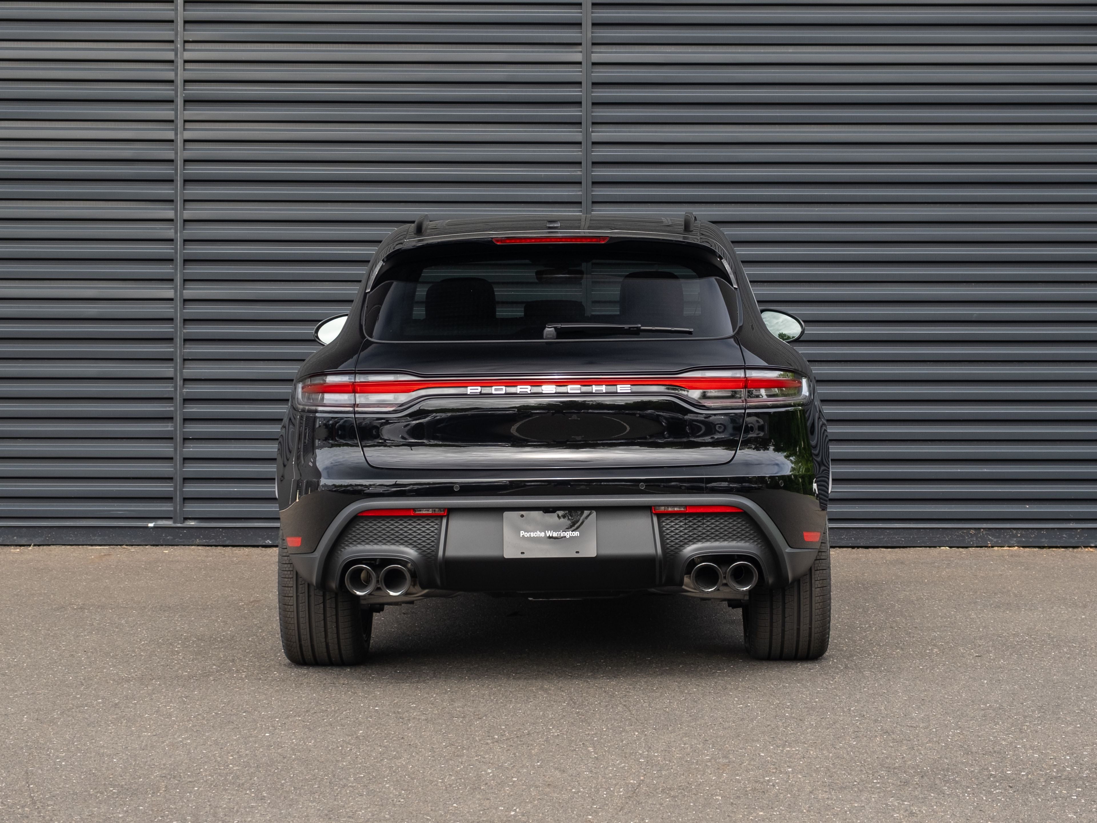 2026 Porsche Macan Base