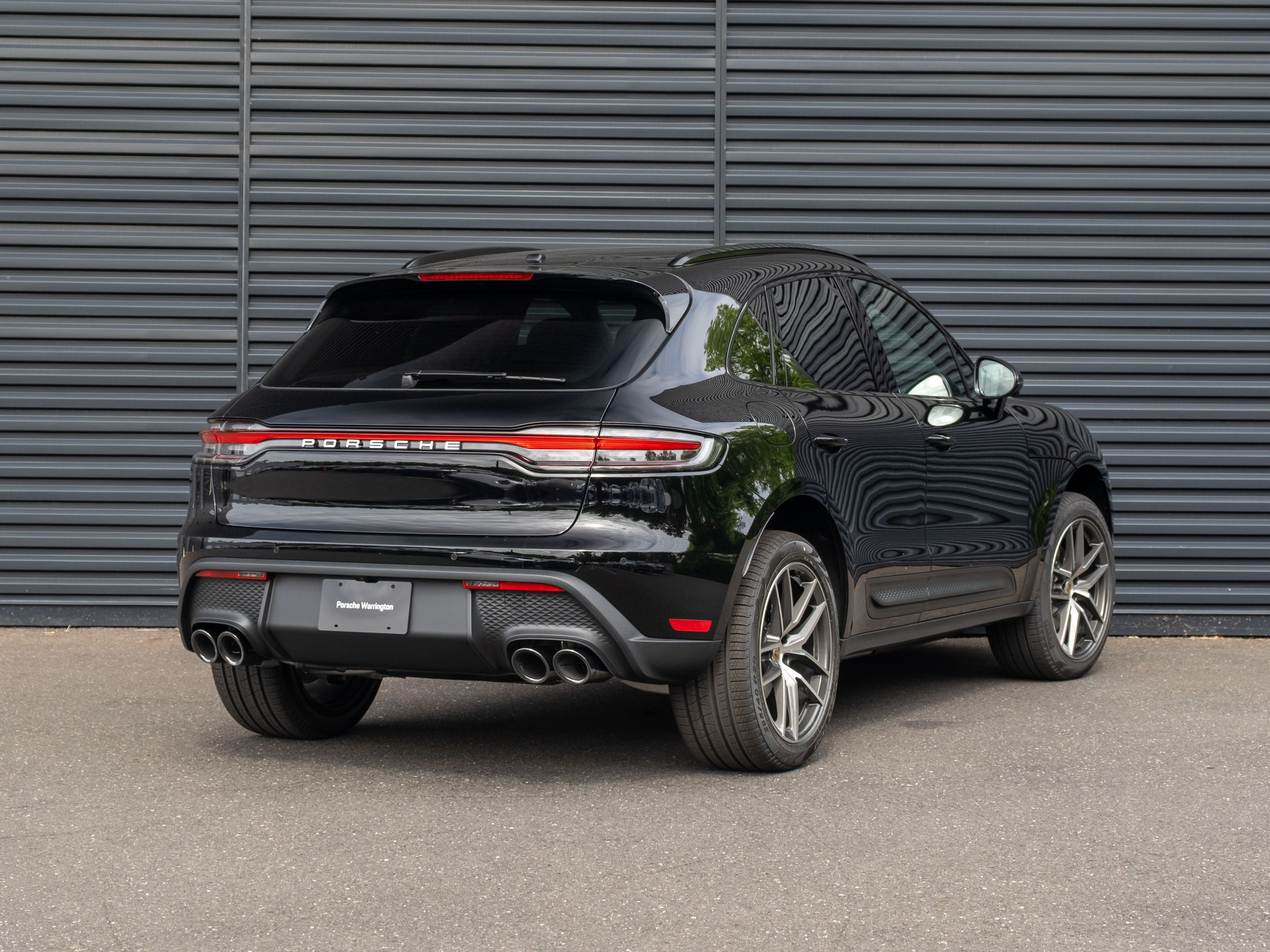 2026 Porsche Macan Base