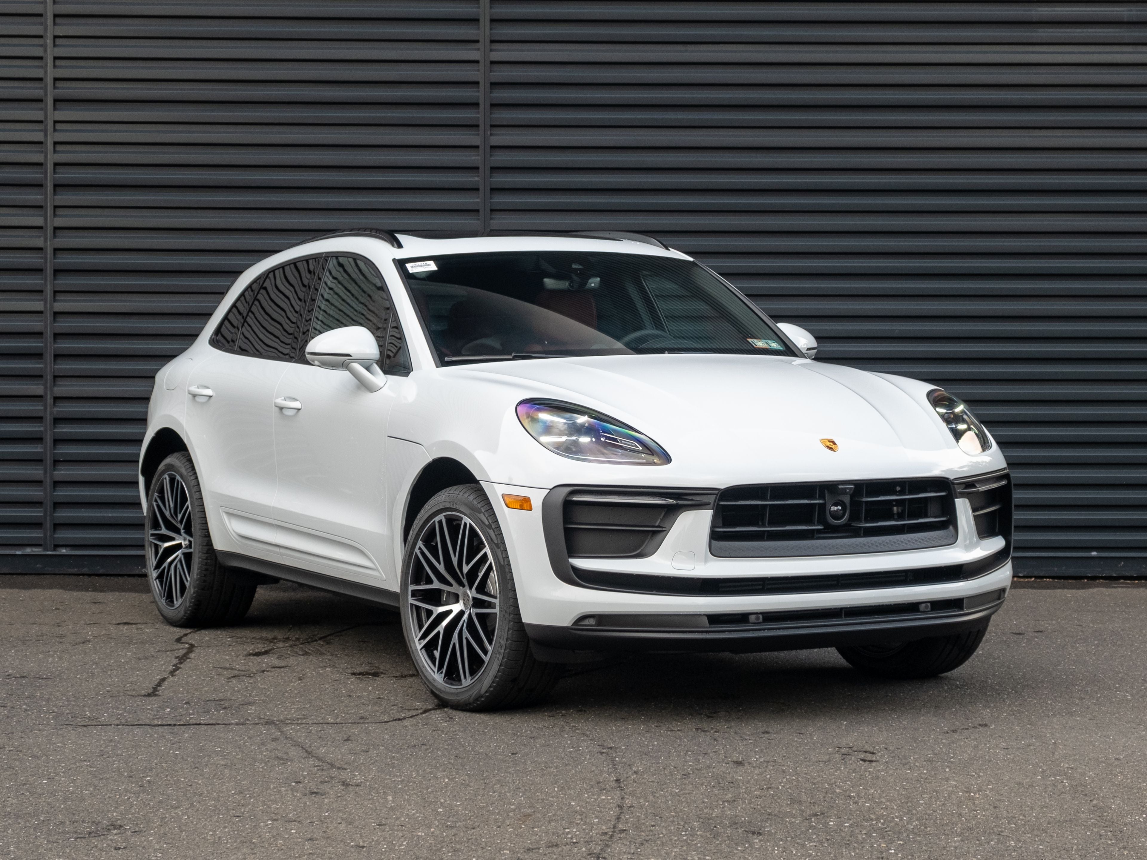 2026 Porsche Macan Base