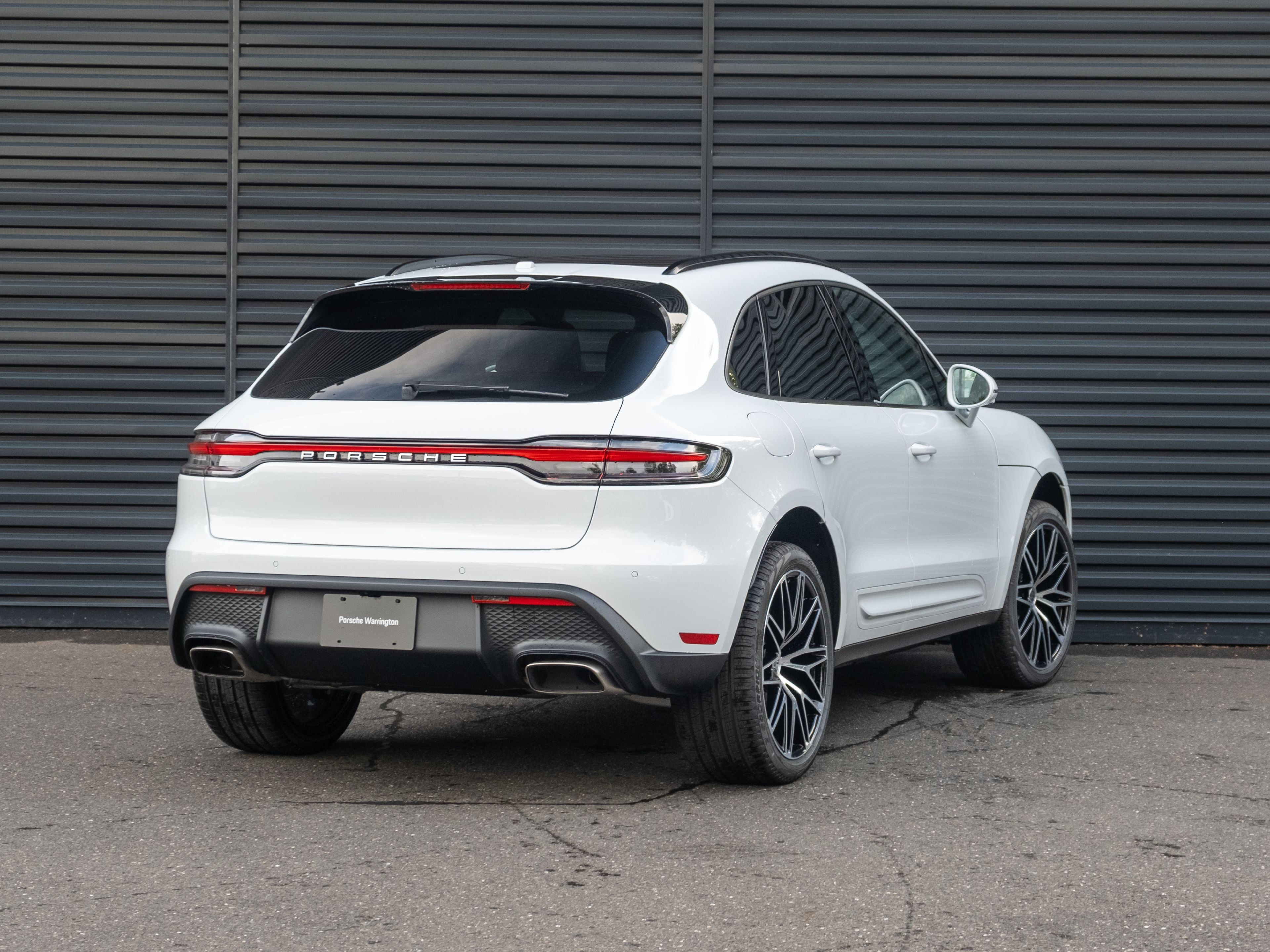 2026 Porsche Macan Base