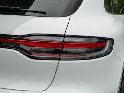 2023 Porsche Macan Base