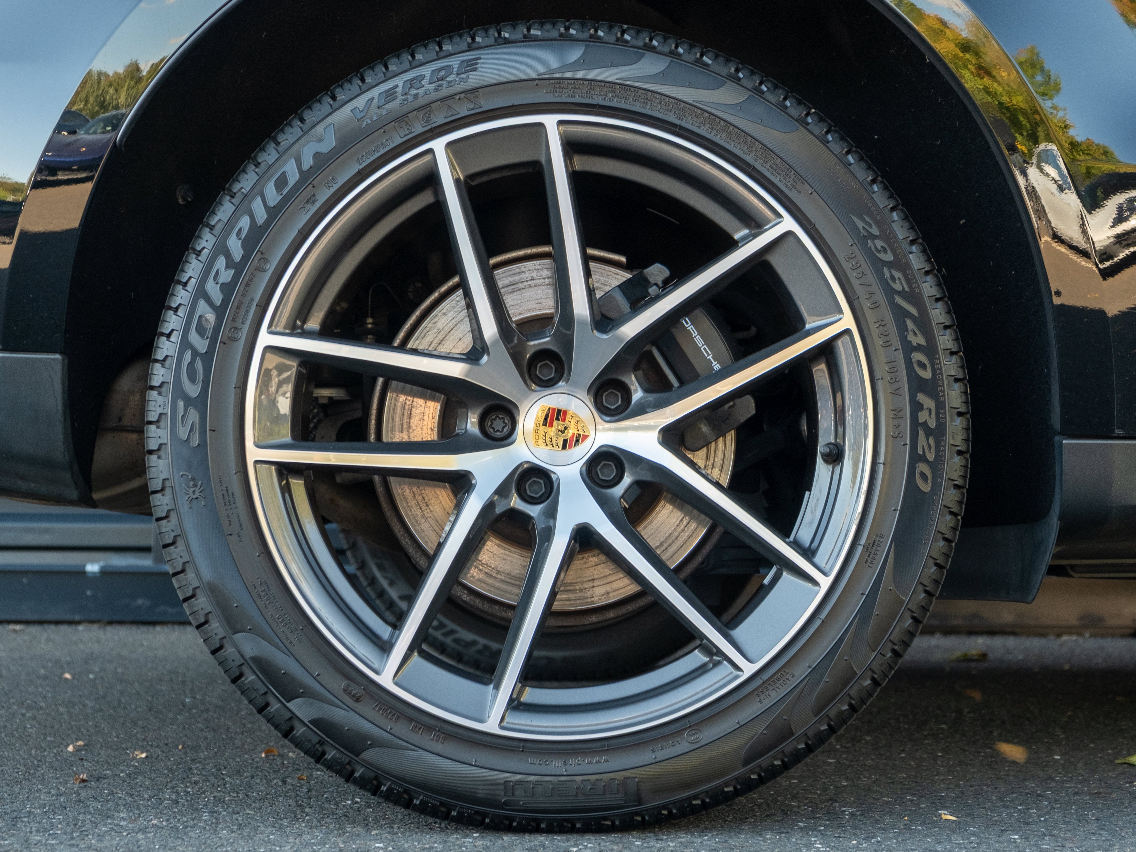 2024 Porsche Macan Base