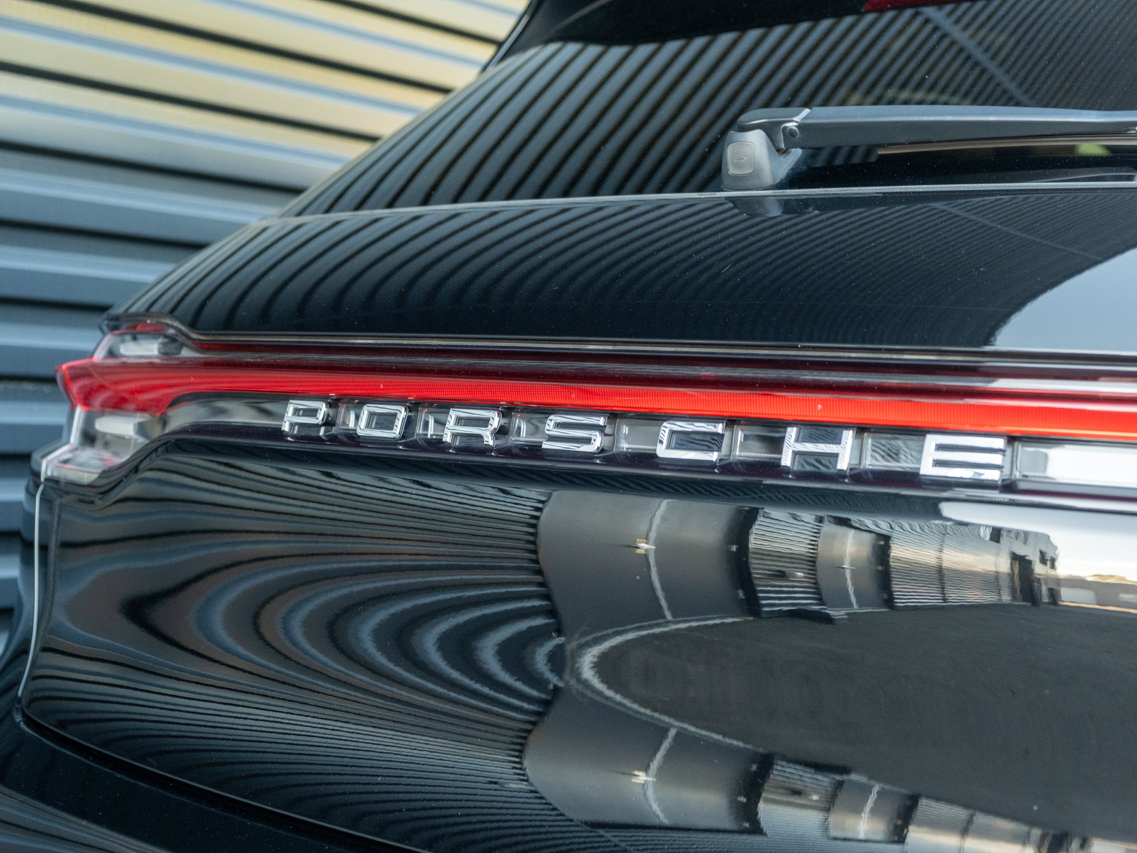 2024 Porsche Macan Base