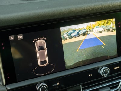 2024 Porsche Macan Base