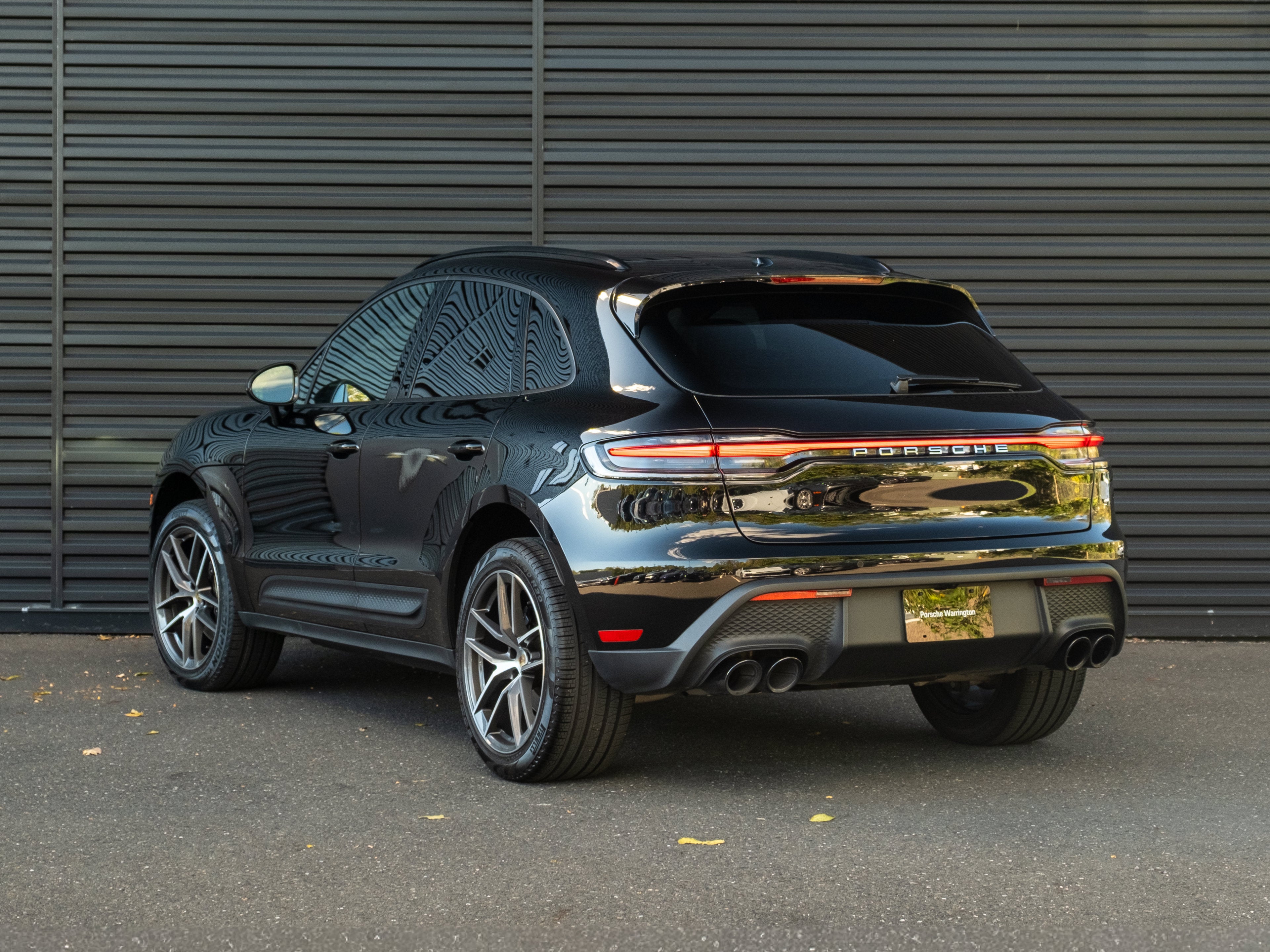 2024 Porsche Macan Base