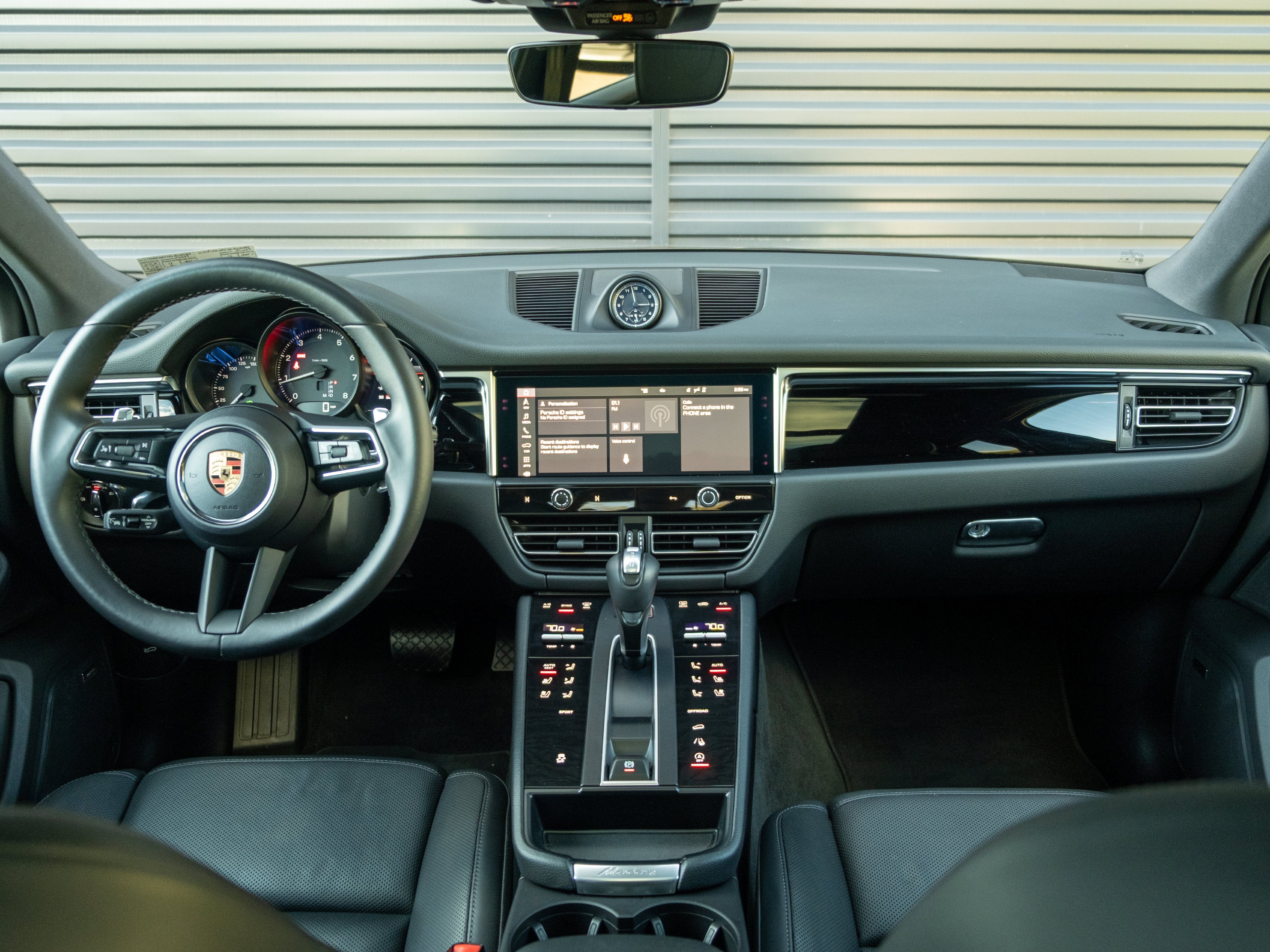 2024 Porsche Macan Base