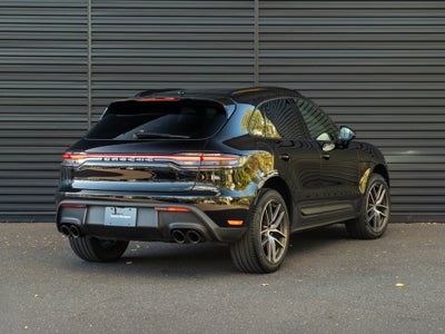 2024 Porsche Macan Base