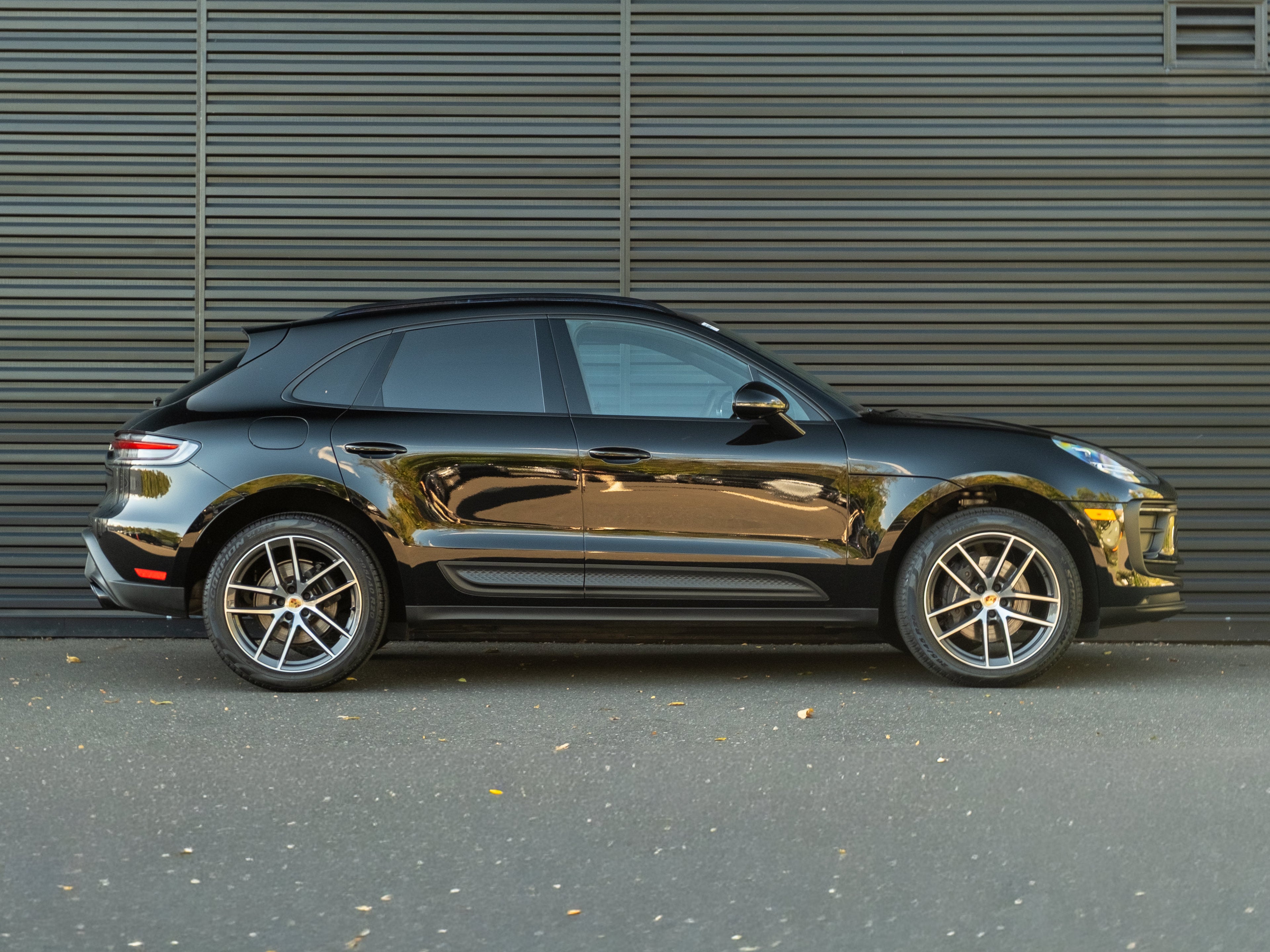 2024 Porsche Macan Base
