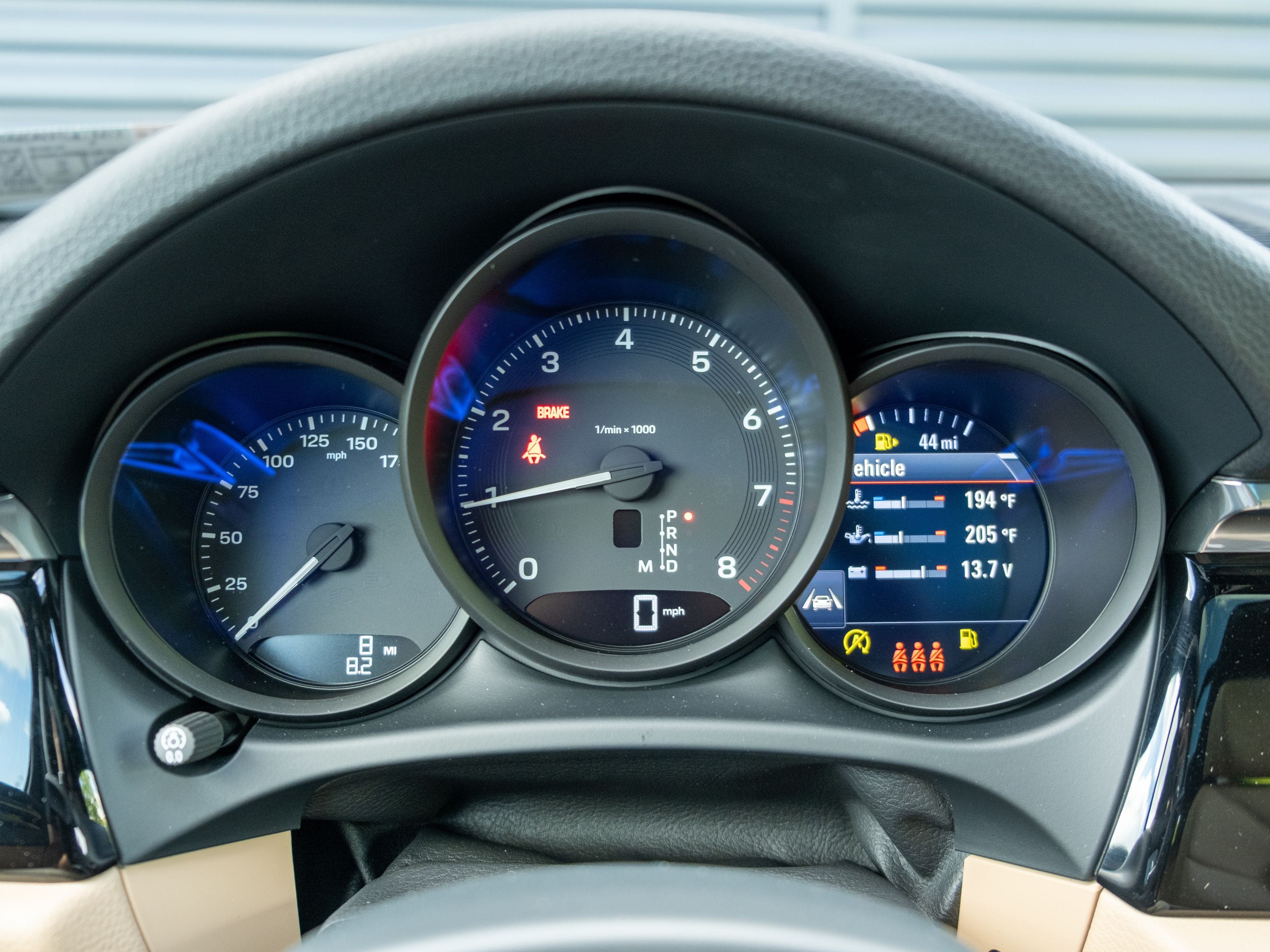 2026 Porsche Macan Base