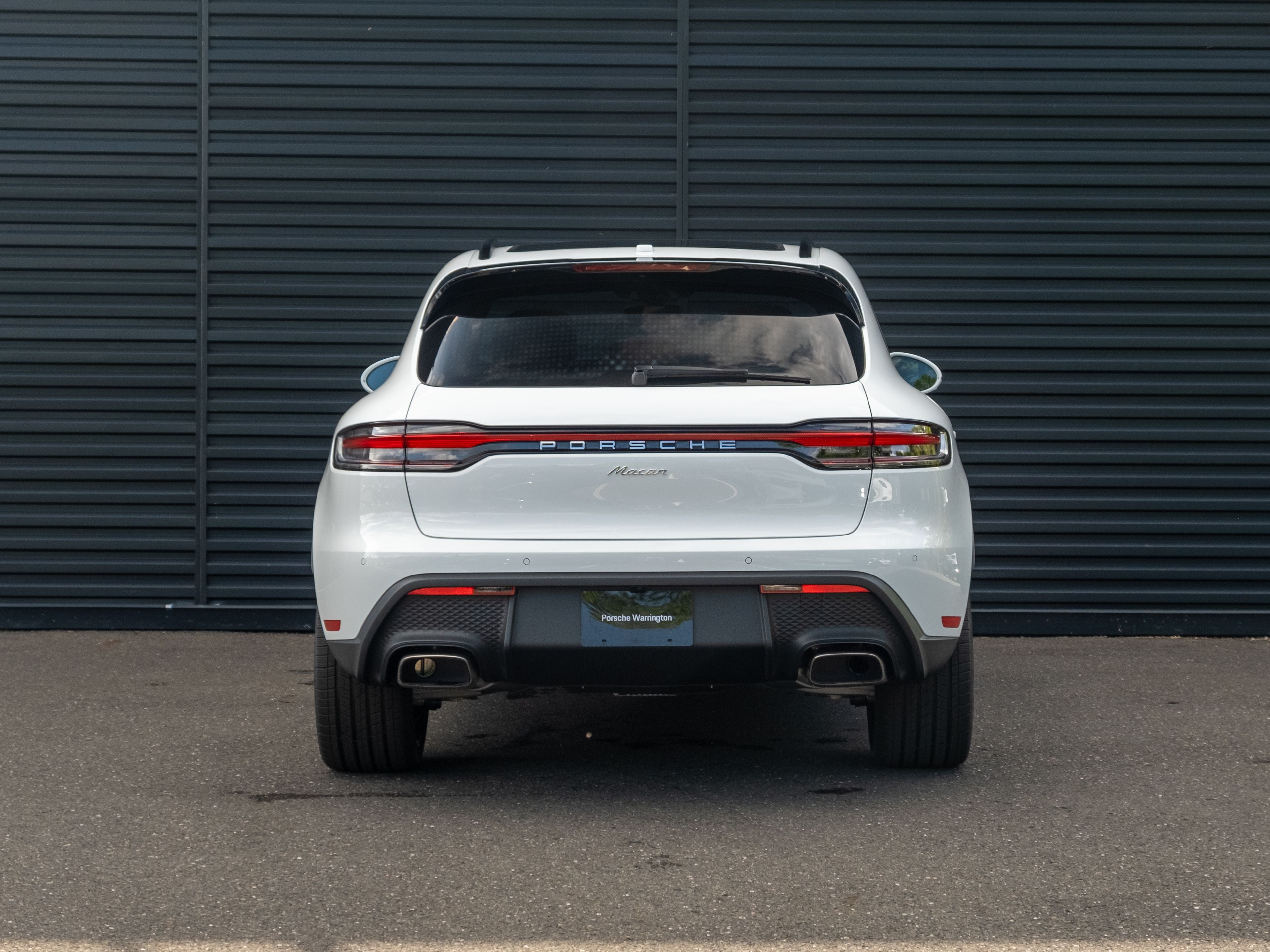 2026 Porsche Macan Base