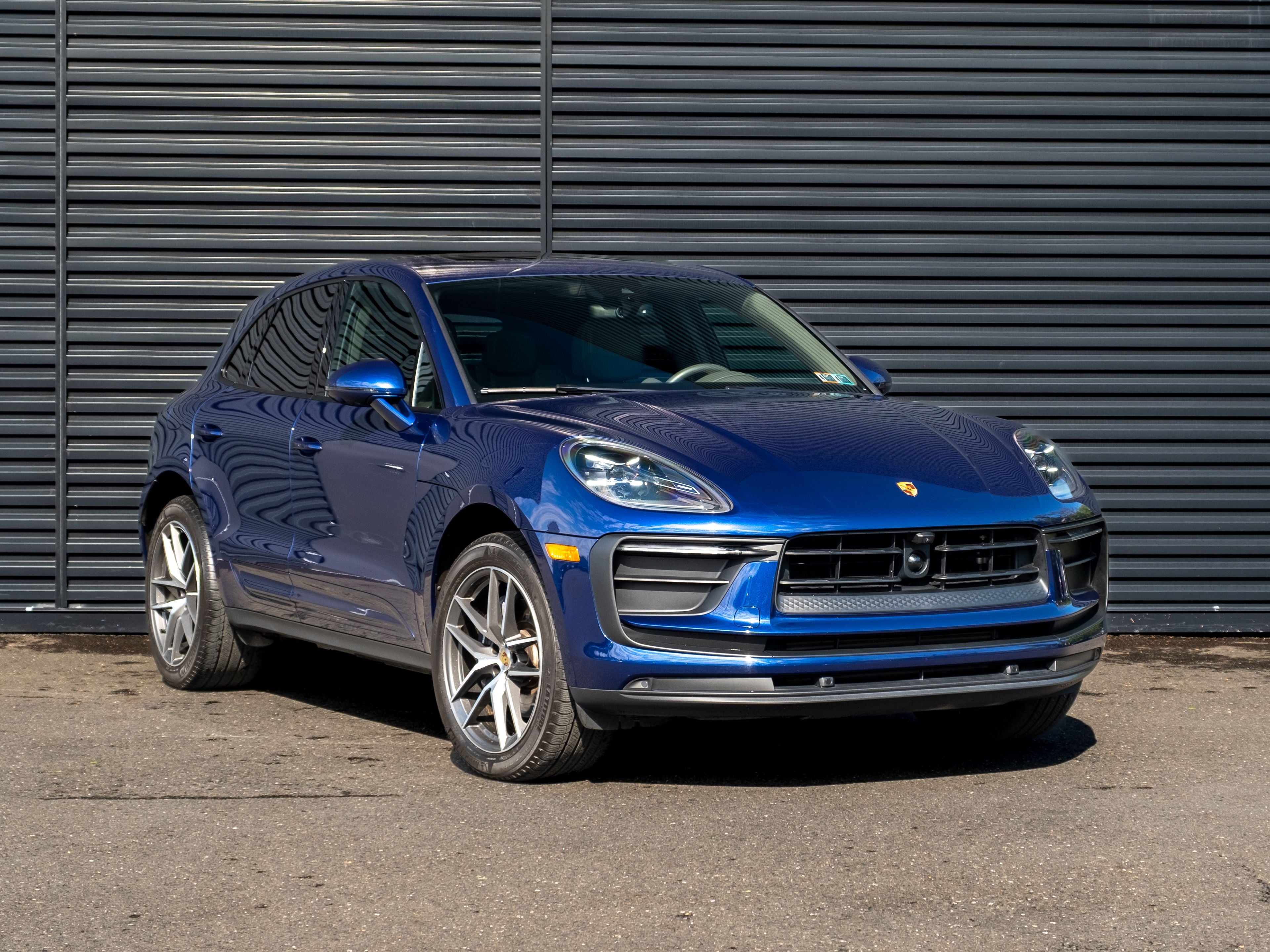 2023 Porsche Macan Base