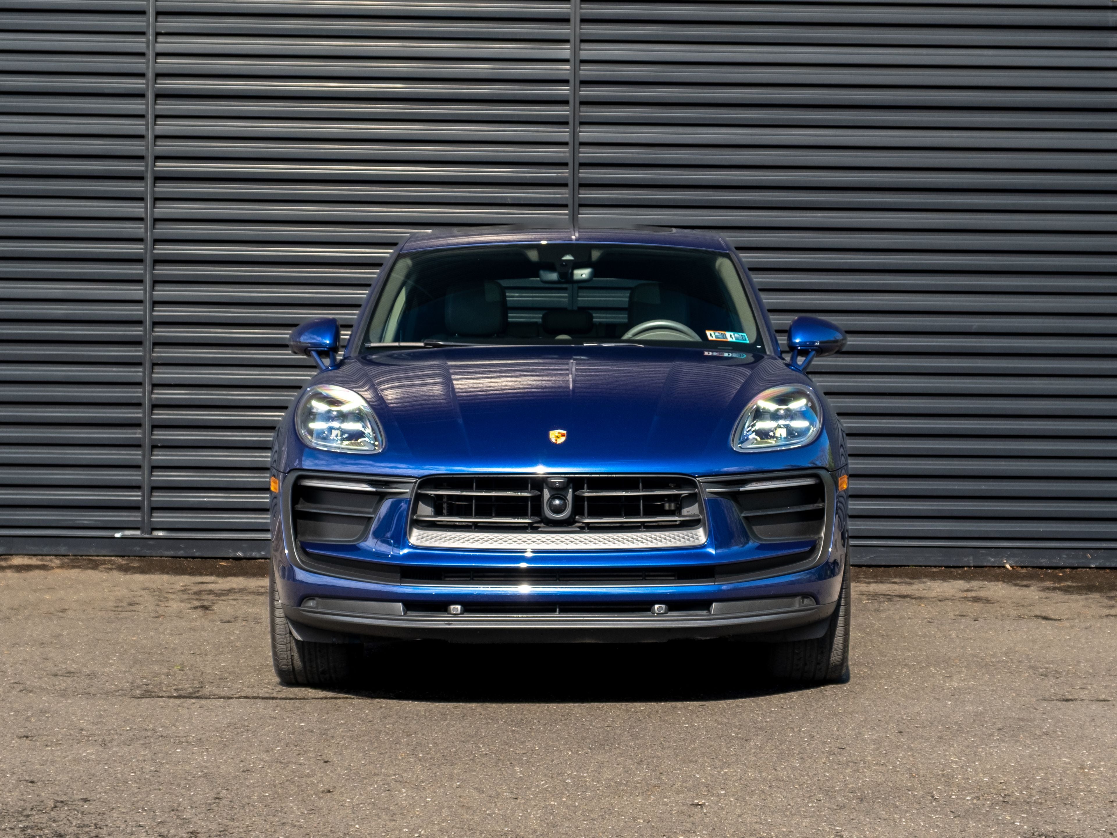 2023 Porsche Macan Base