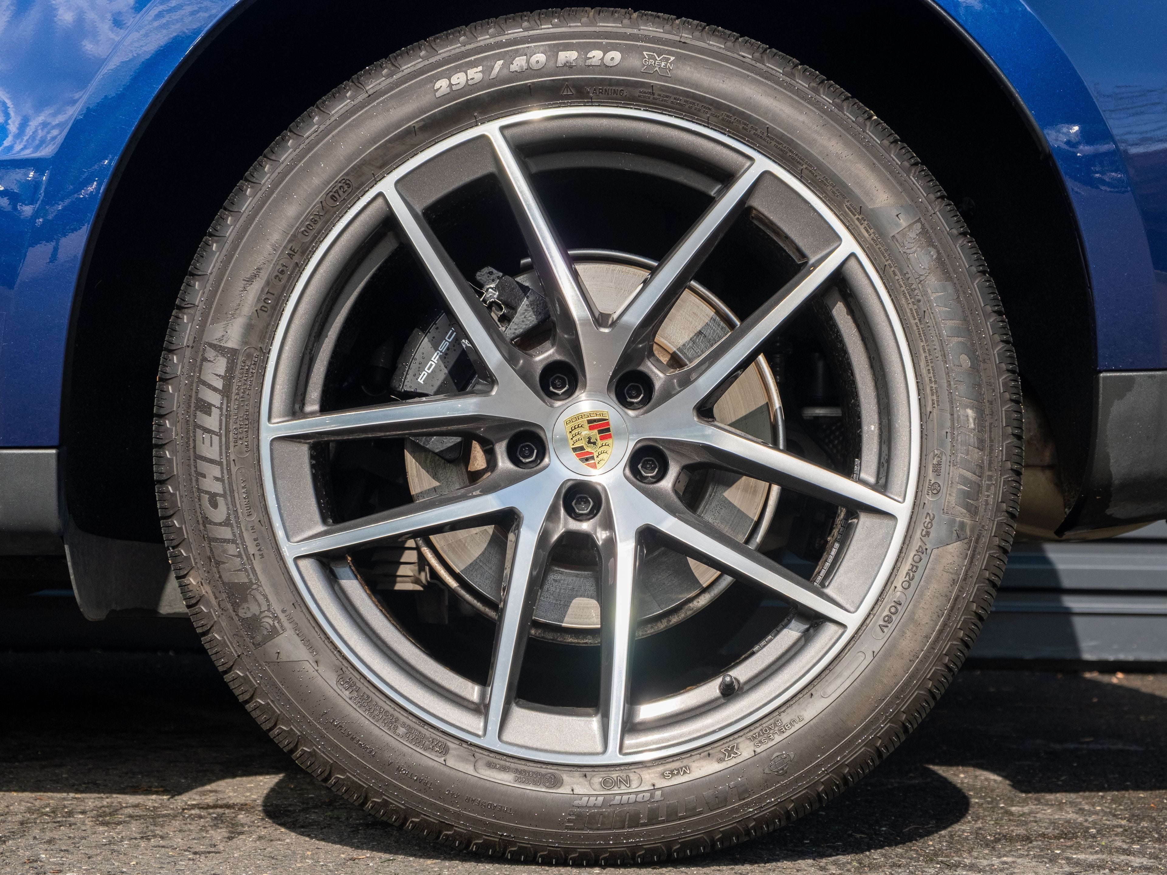 2023 Porsche Macan Base