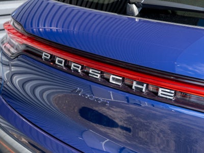 2023 Porsche Macan Base