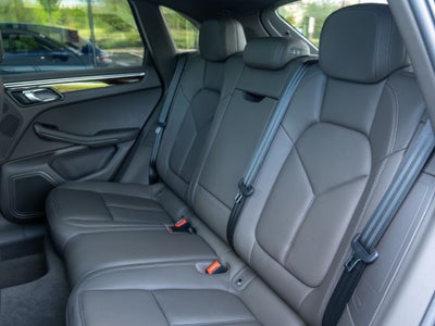 2023 Porsche Macan Base