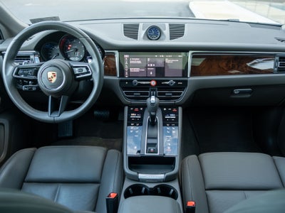 2023 Porsche Macan Base
