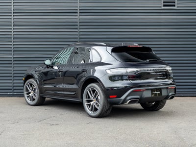 2025 Porsche Macan Base