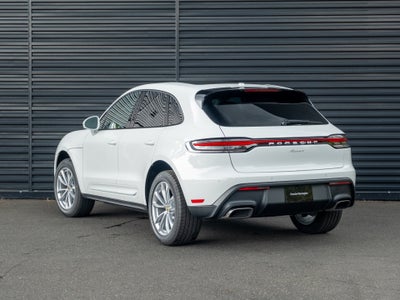 2026 Porsche Macan Base