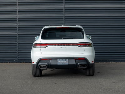 2026 Porsche Macan Base