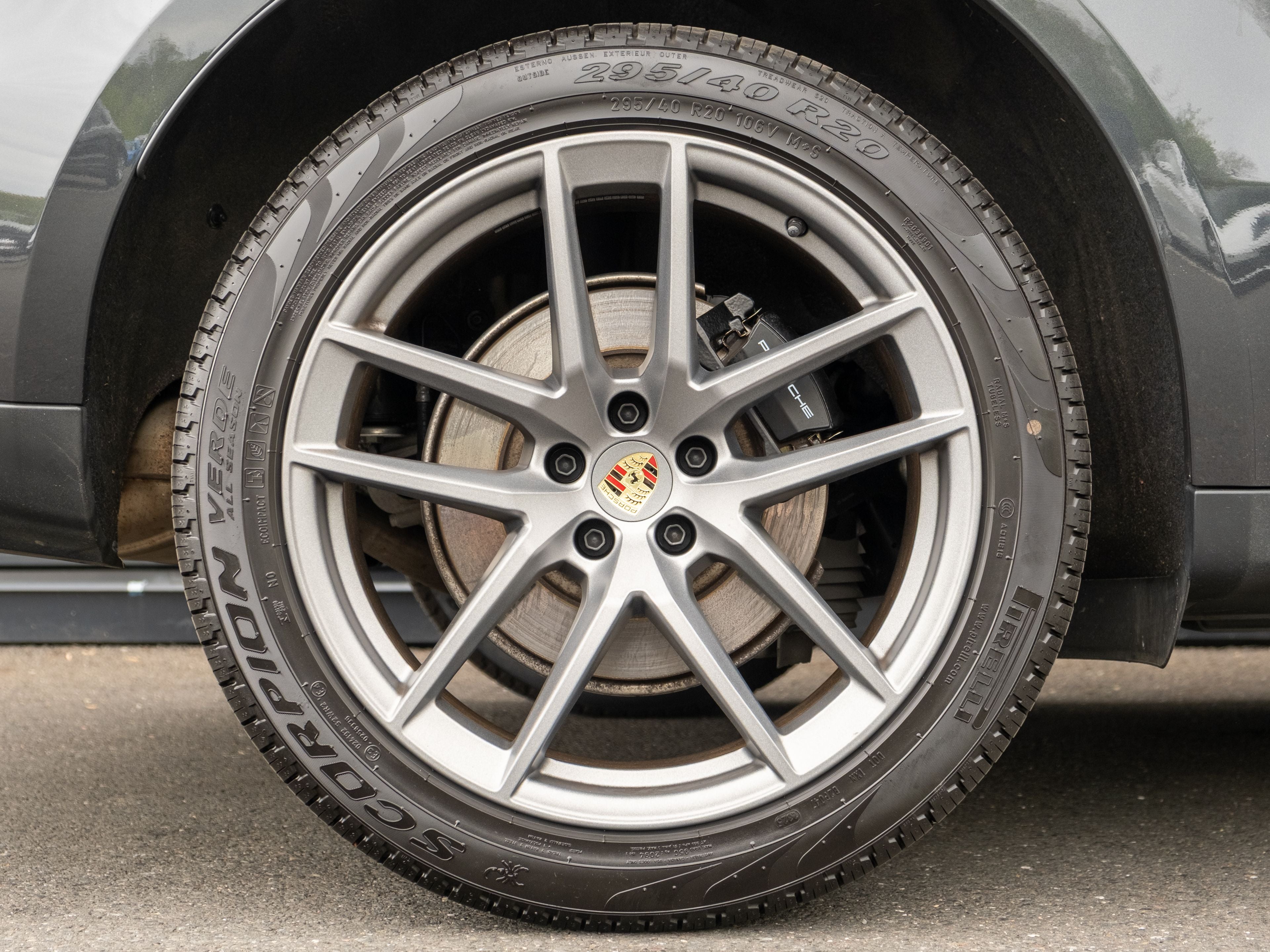 2026 Porsche Macan Base