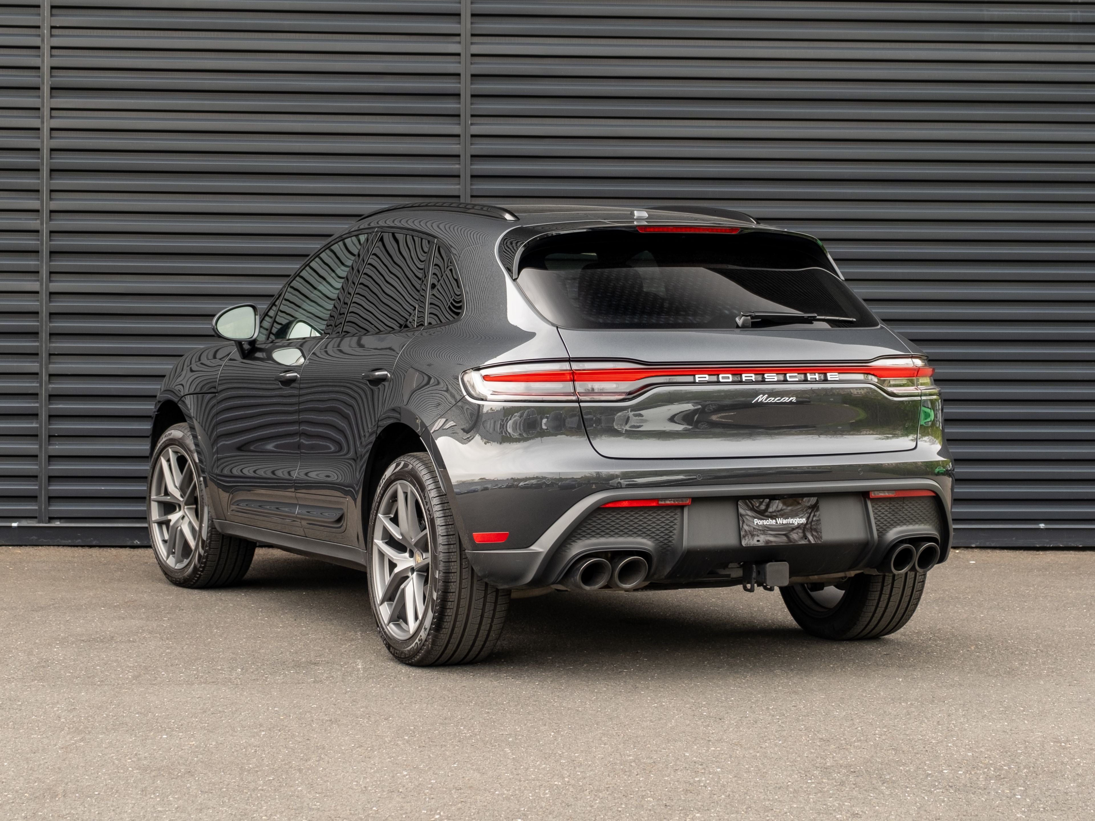2026 Porsche Macan Base