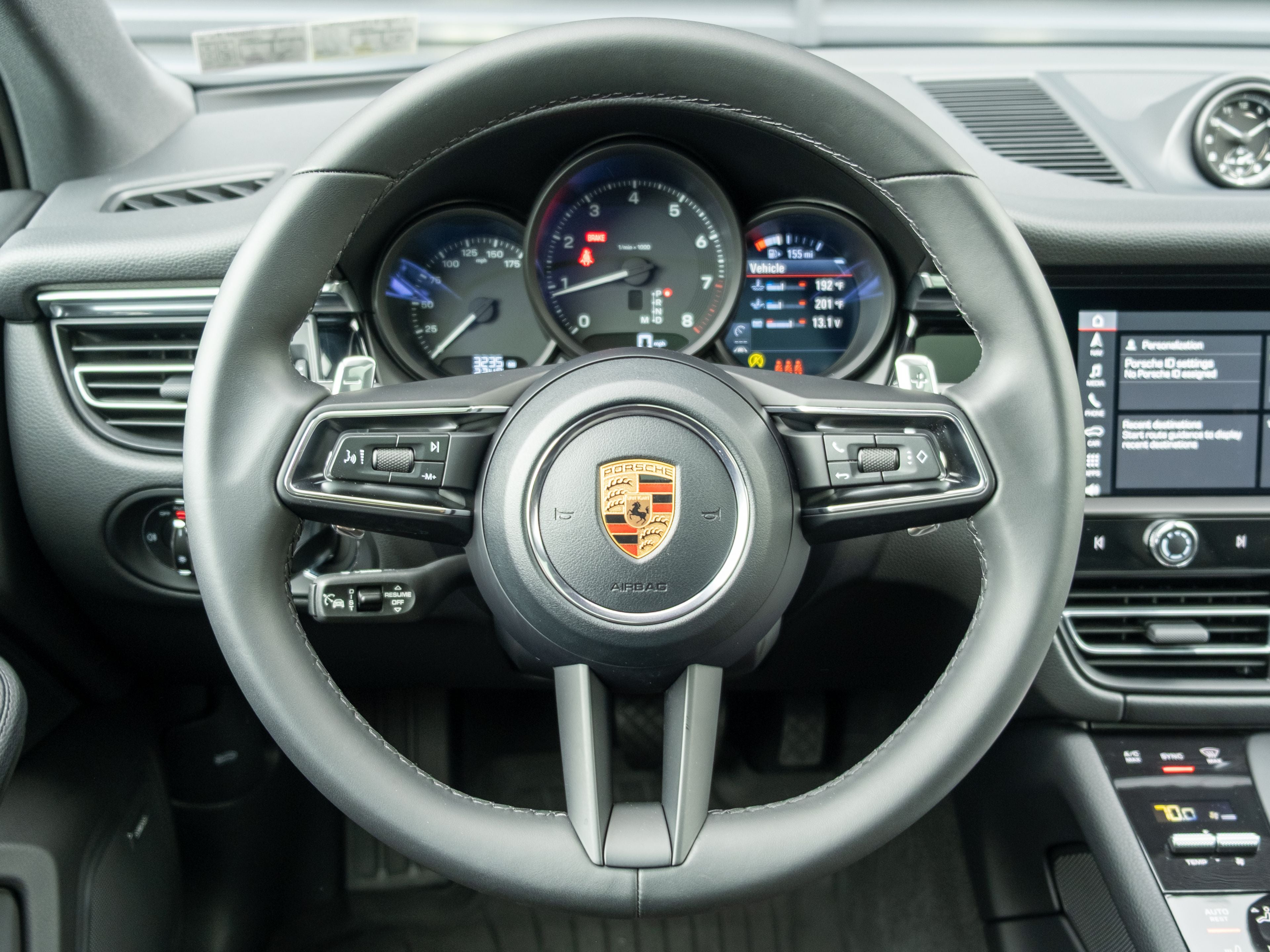 2026 Porsche Macan Base