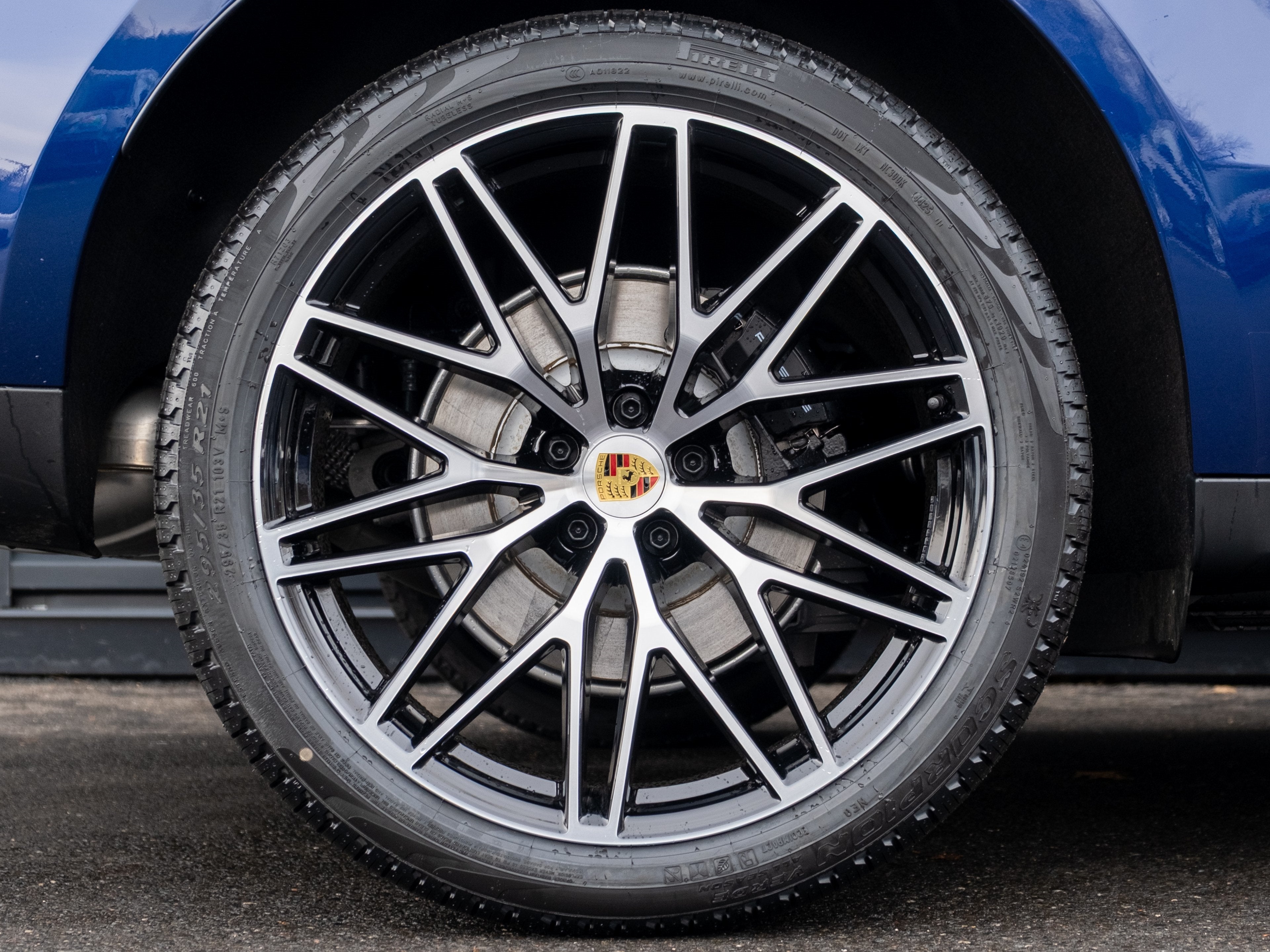 2026 Porsche Macan Base