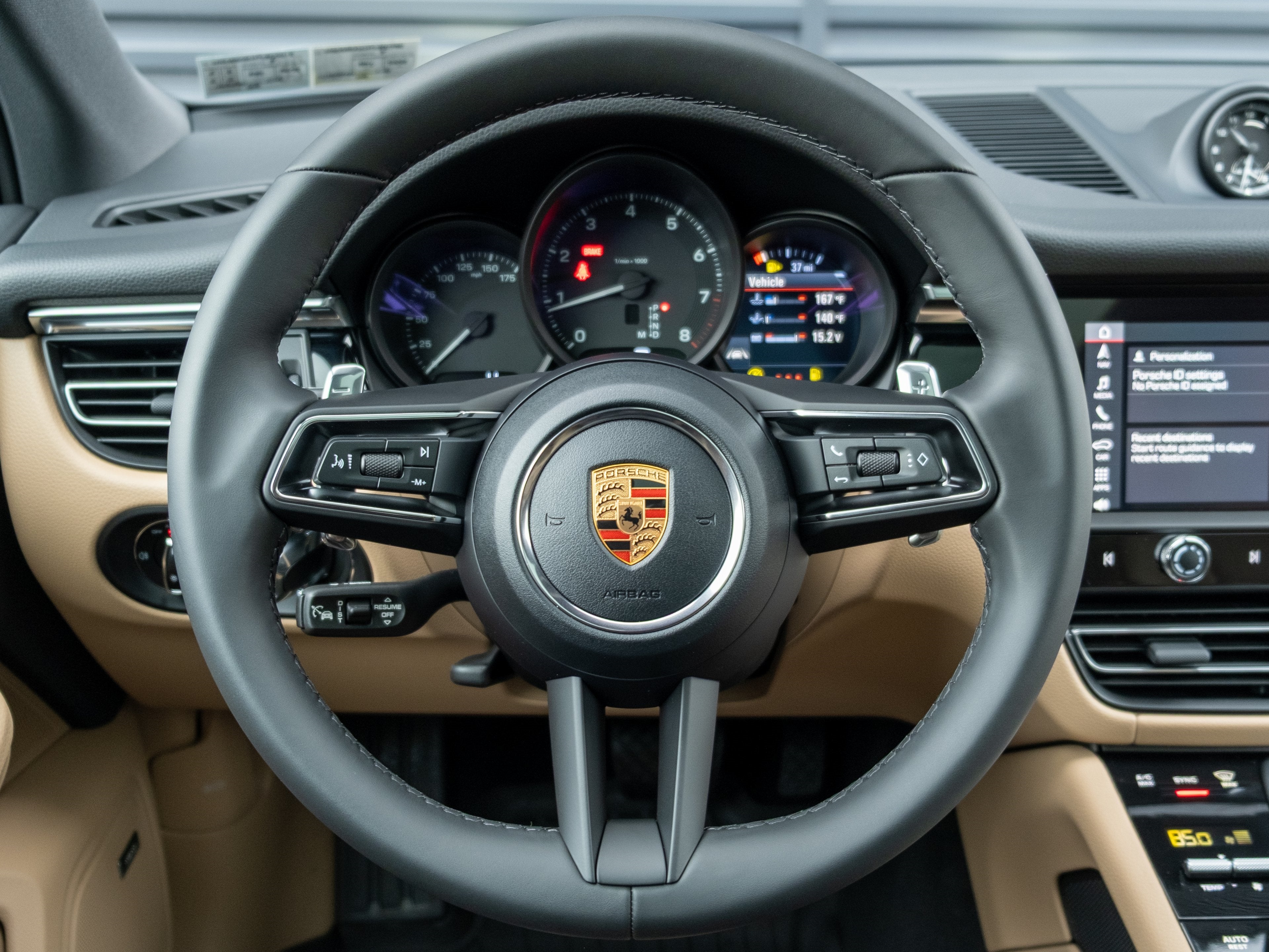 2026 Porsche Macan Base