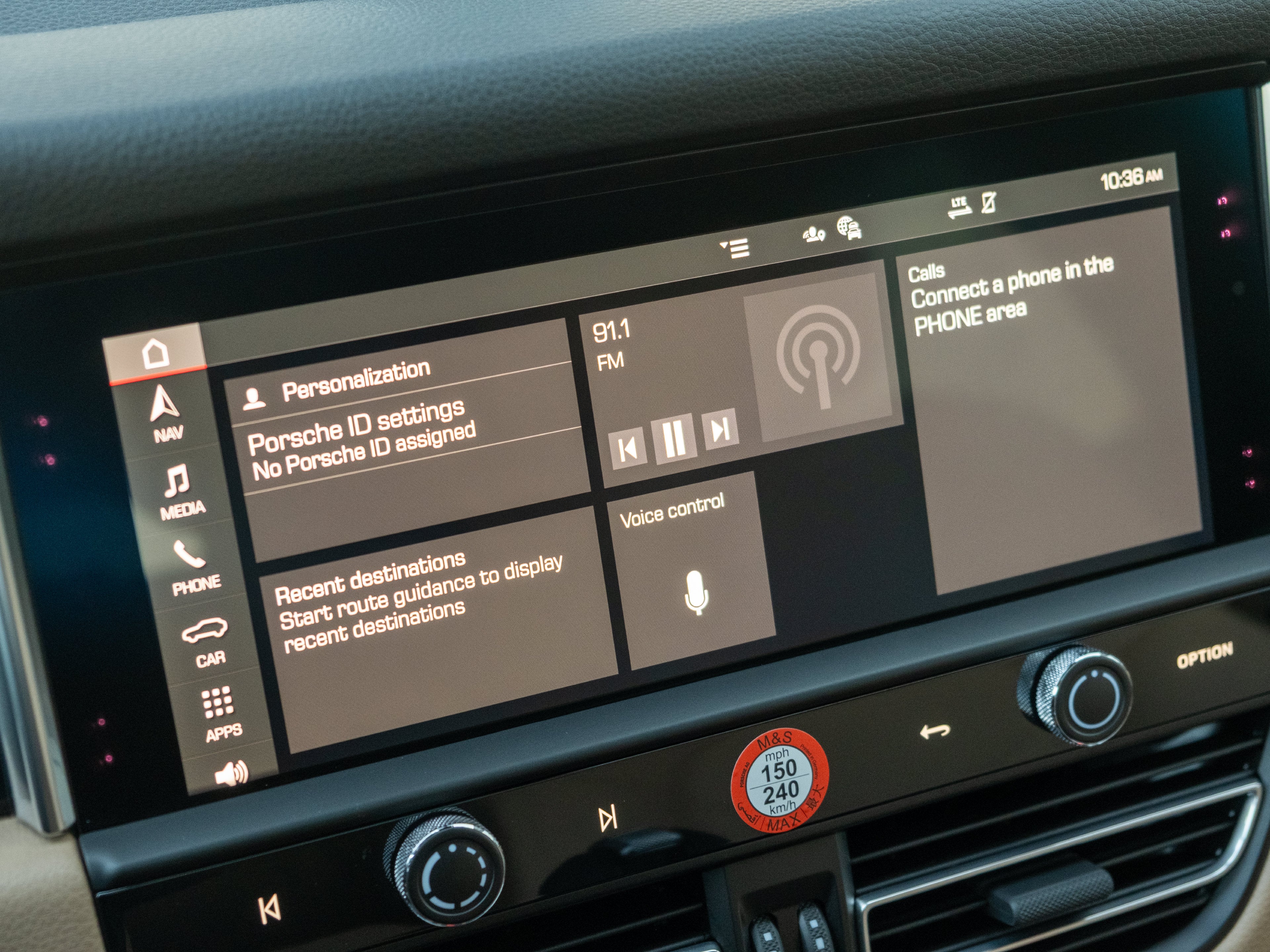 2026 Porsche Macan Base