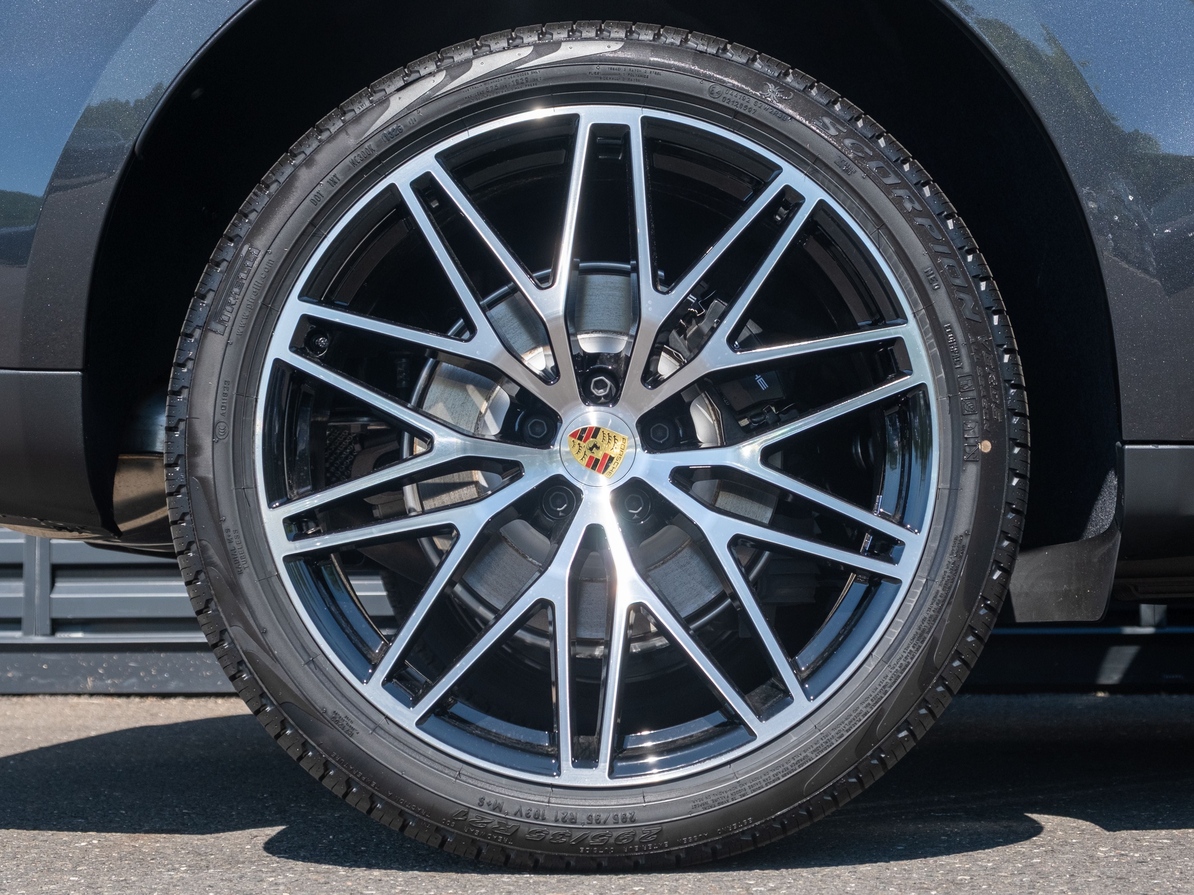 2026 Porsche Macan Base