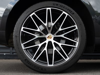 2023 Porsche Macan Base