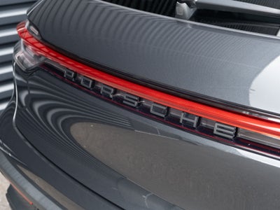2023 Porsche Macan Base