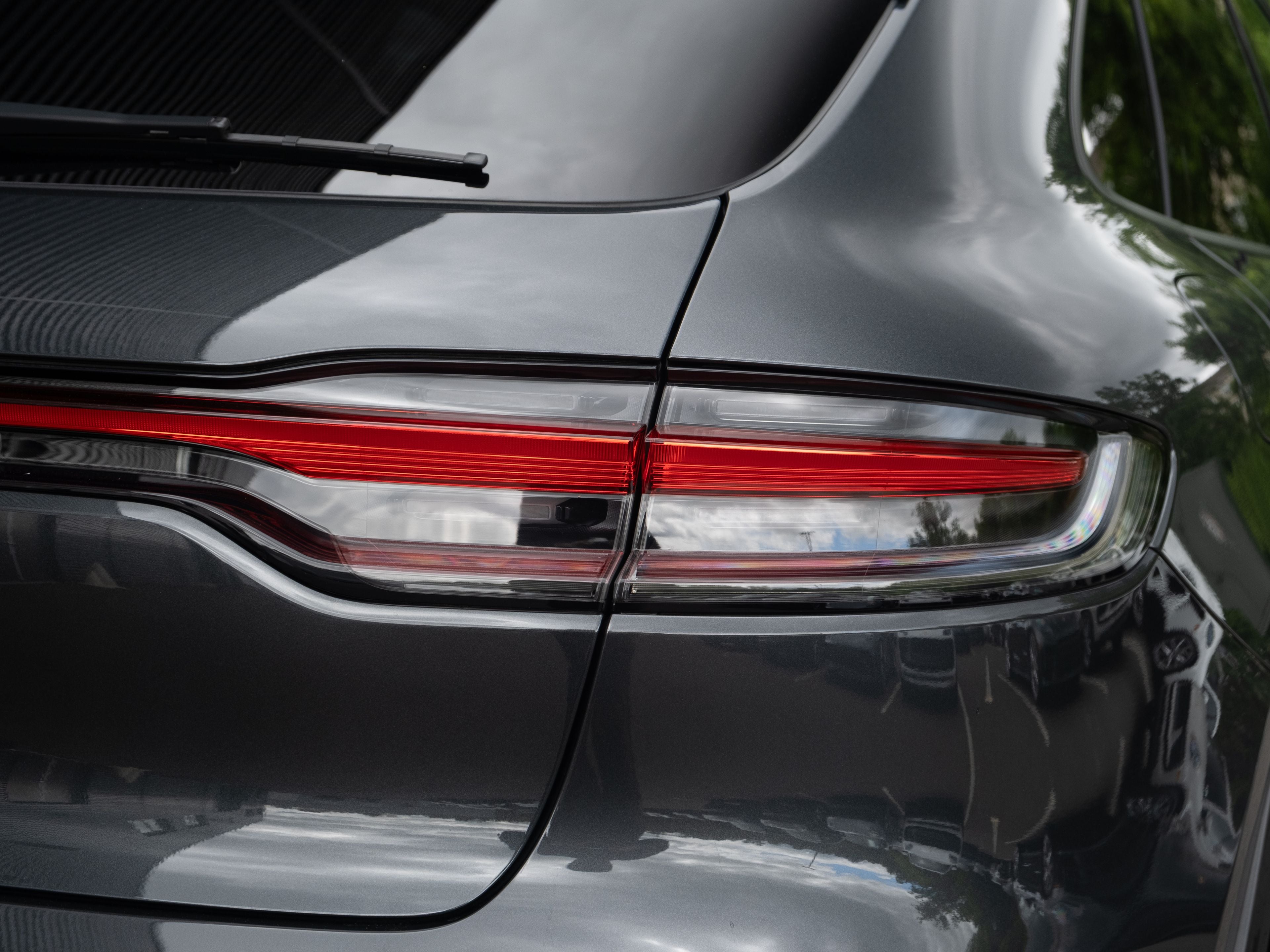 2023 Porsche Macan Base