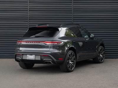 2023 Porsche Macan Base