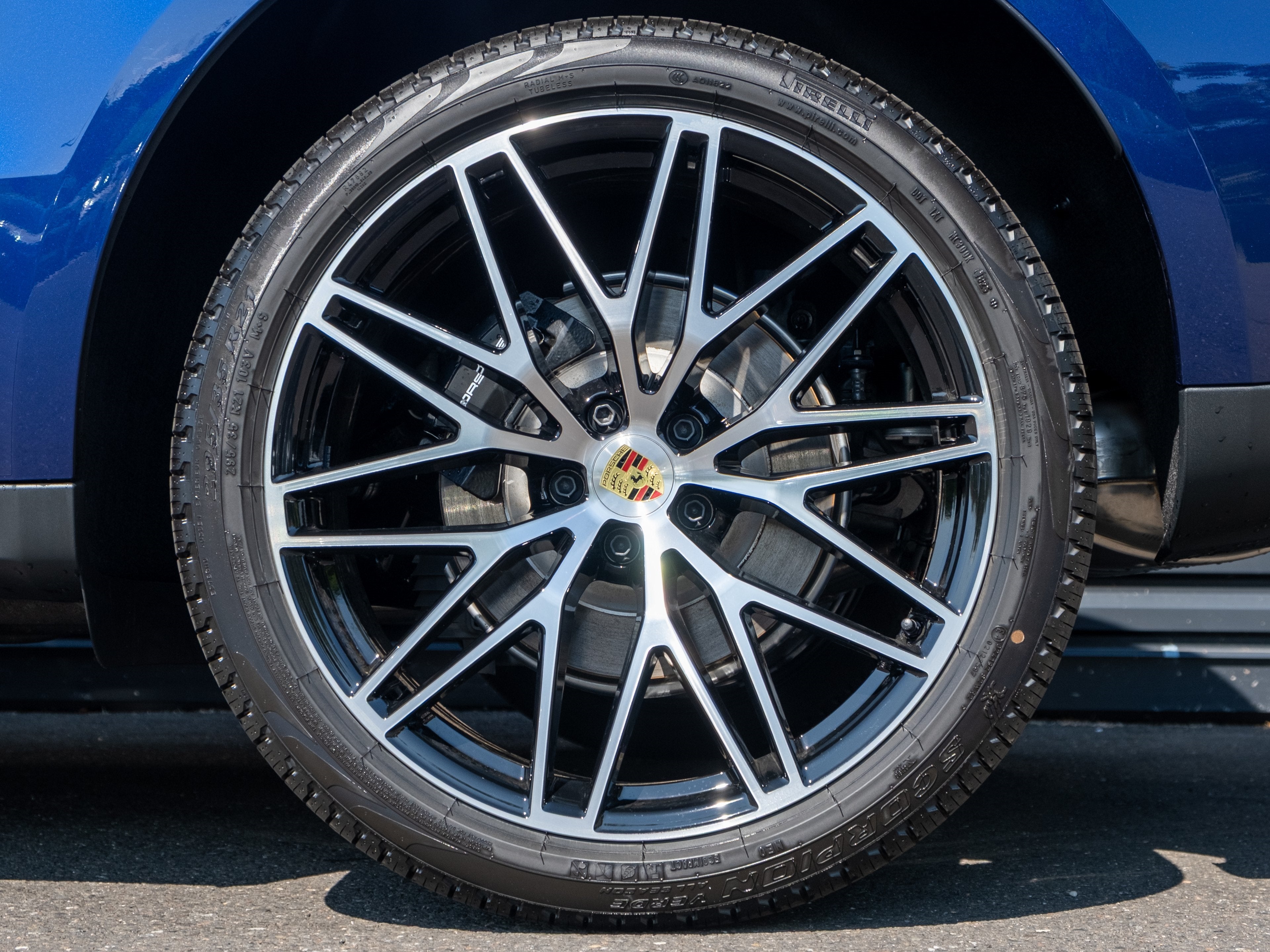 2026 Porsche Macan Base