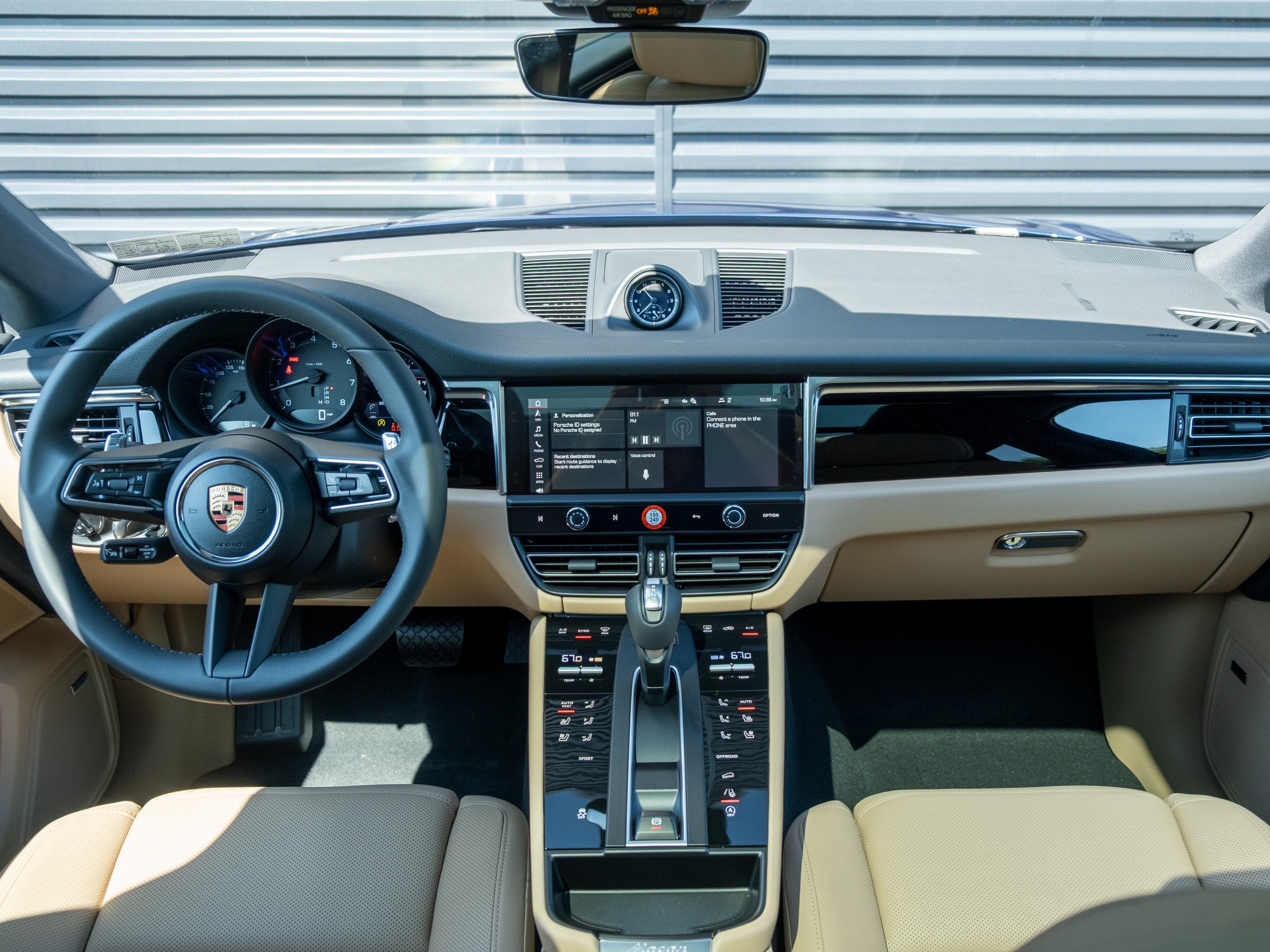 2026 Porsche Macan Base