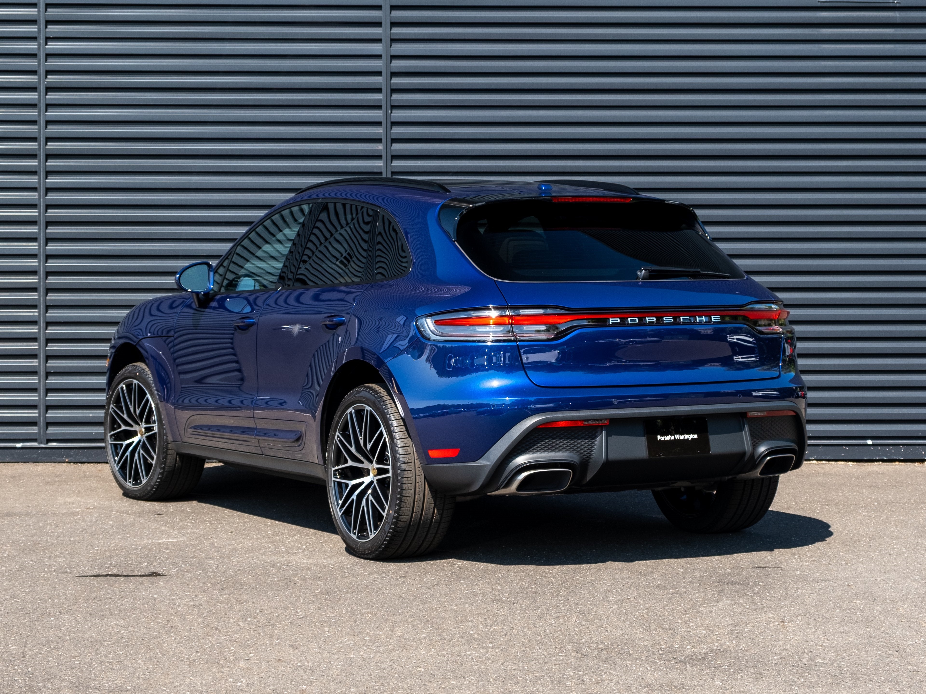 2026 Porsche Macan Base