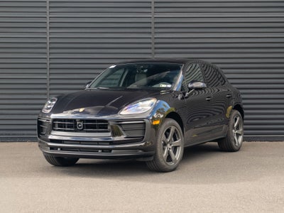 2026 Porsche Macan Base