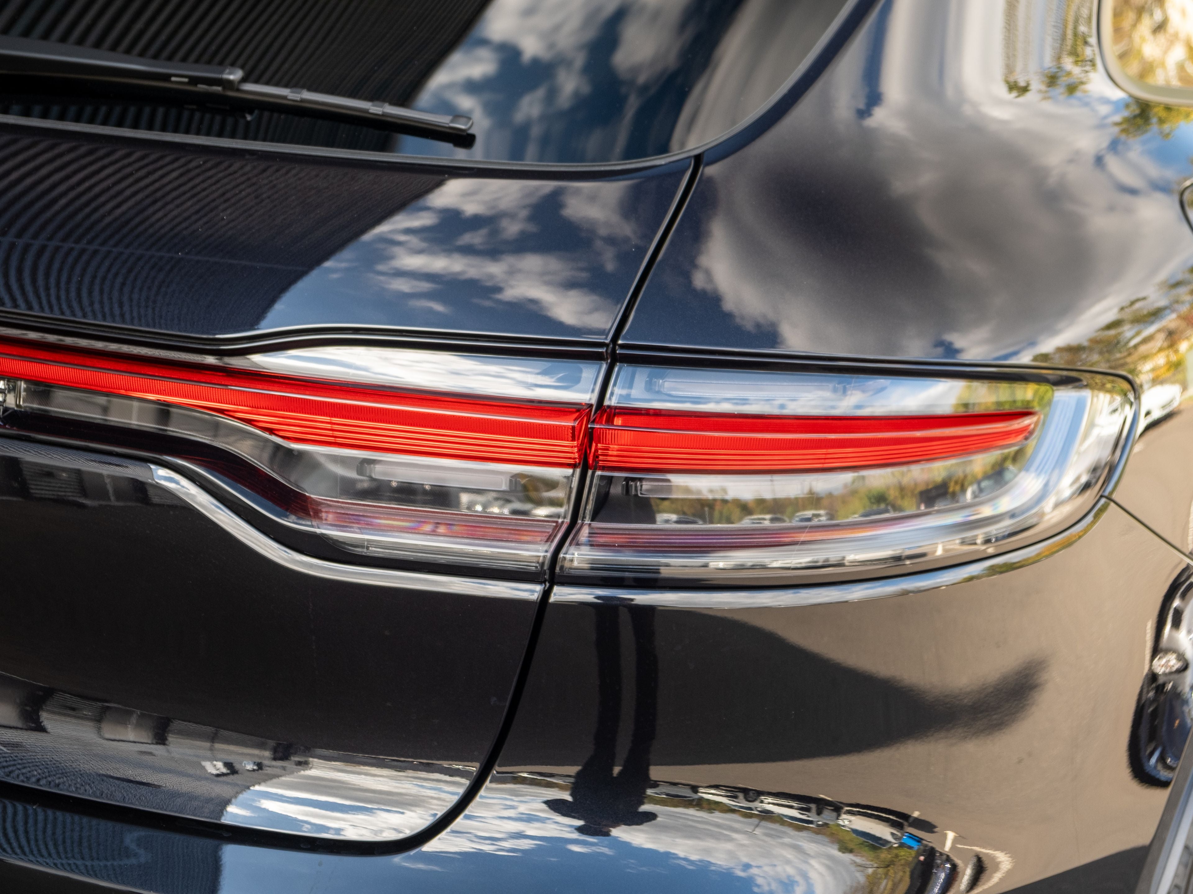 2026 Porsche Macan Base