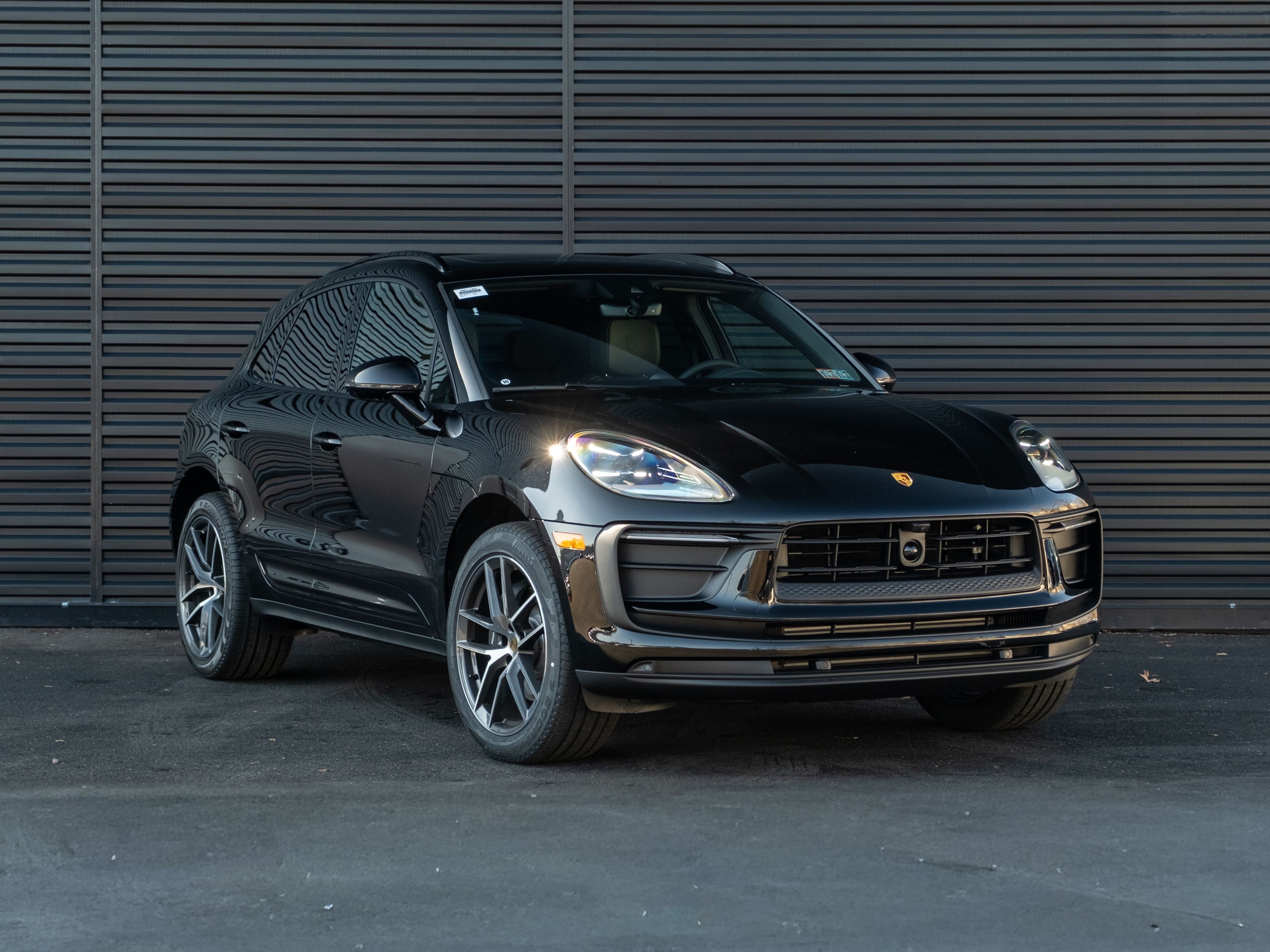 2026 Porsche Macan Base