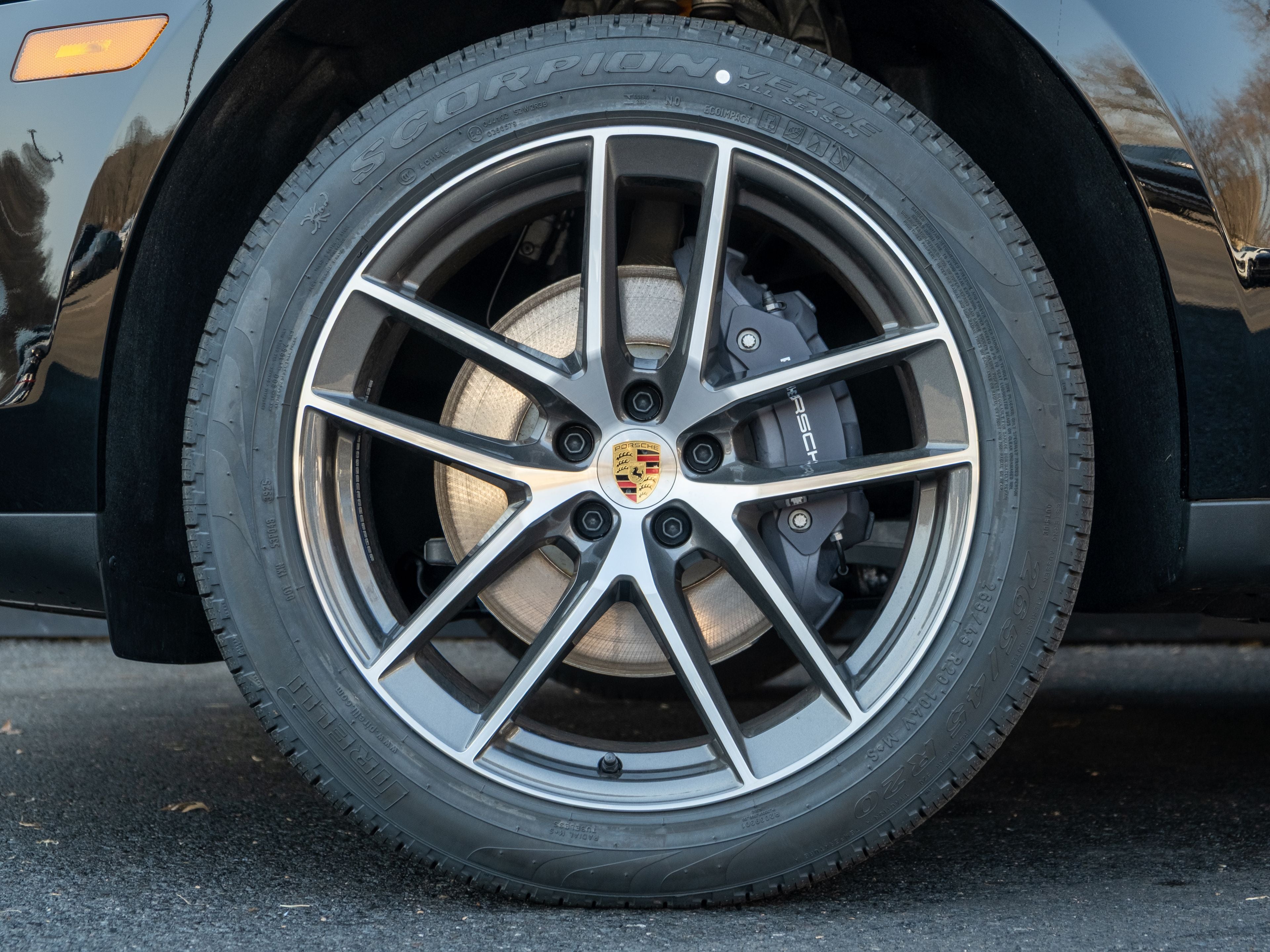2026 Porsche Macan Base