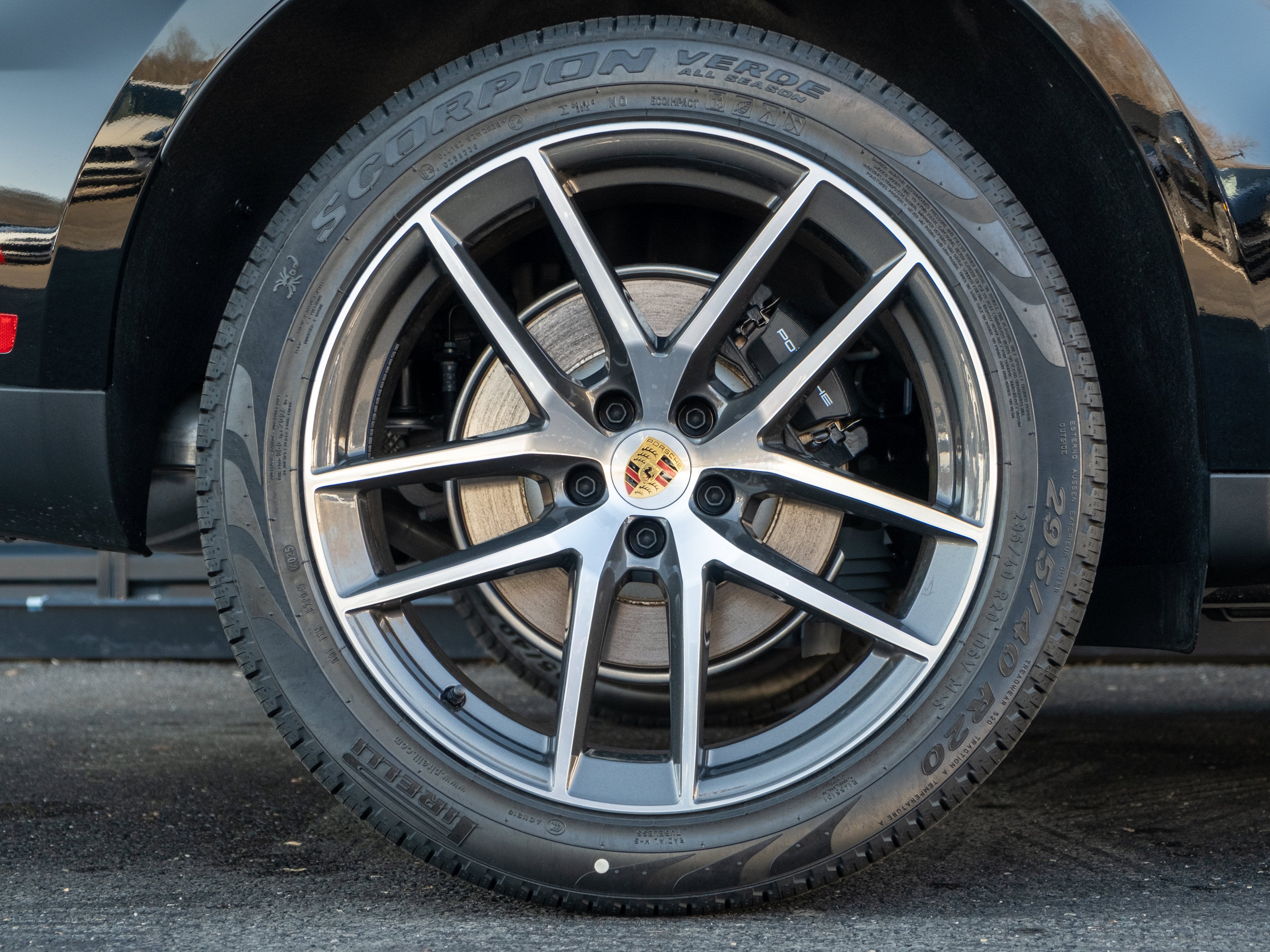 2026 Porsche Macan Base