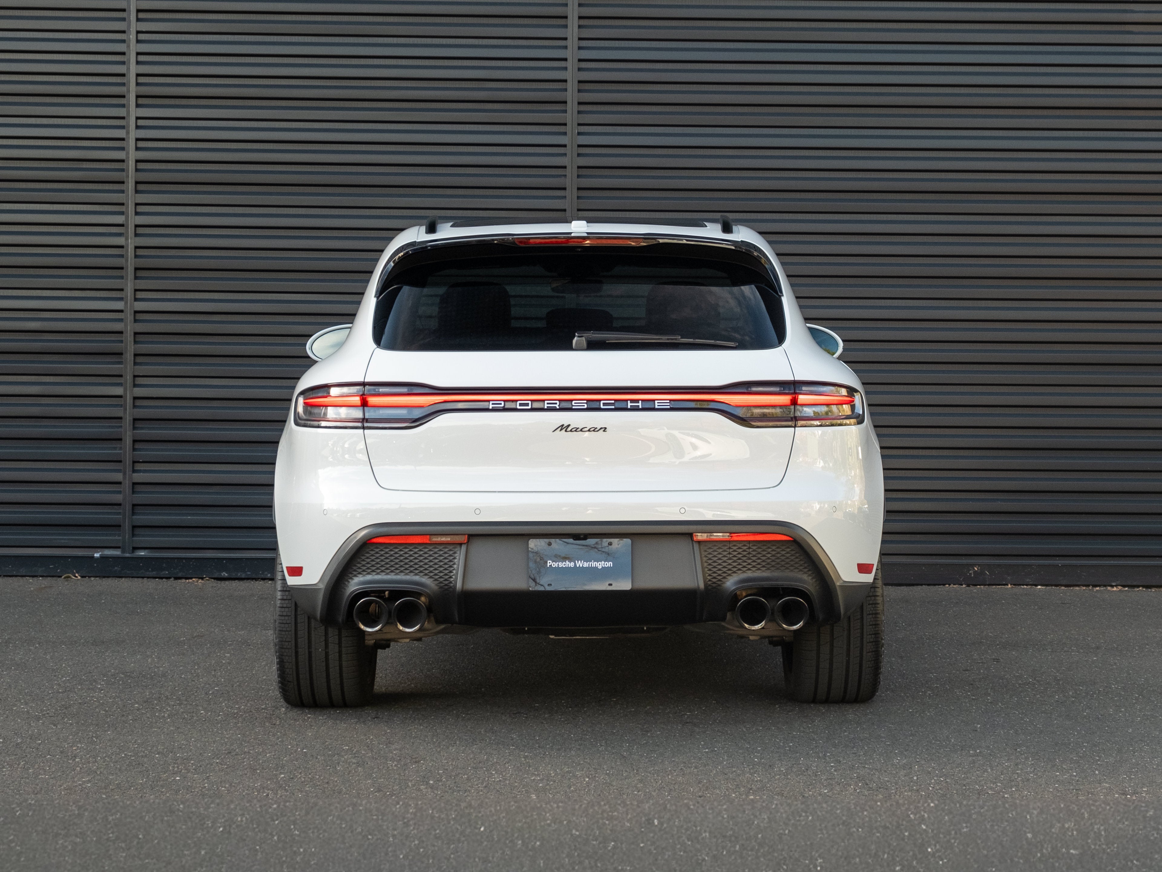 2026 Porsche Macan Base