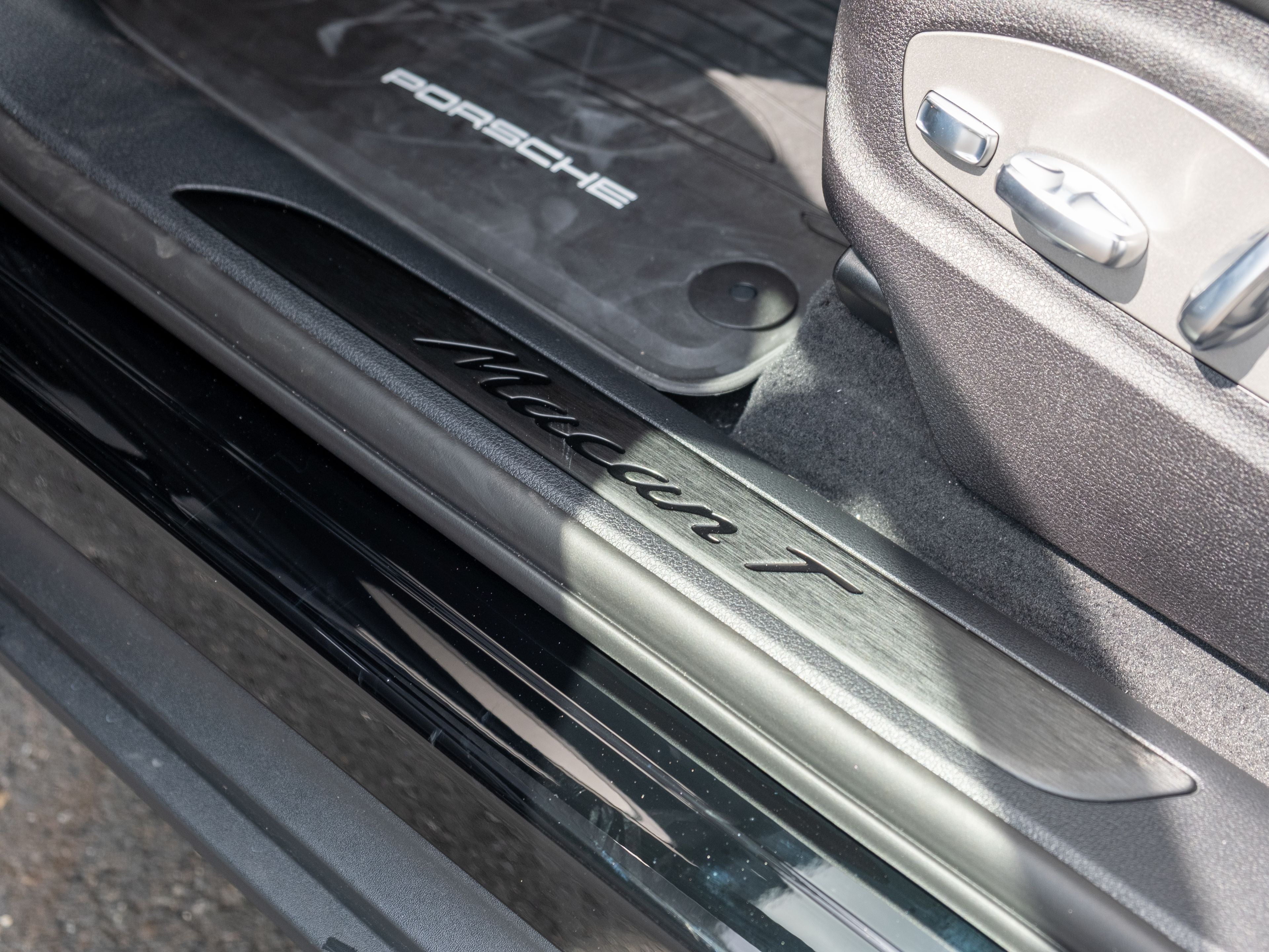 2026 Porsche Macan T